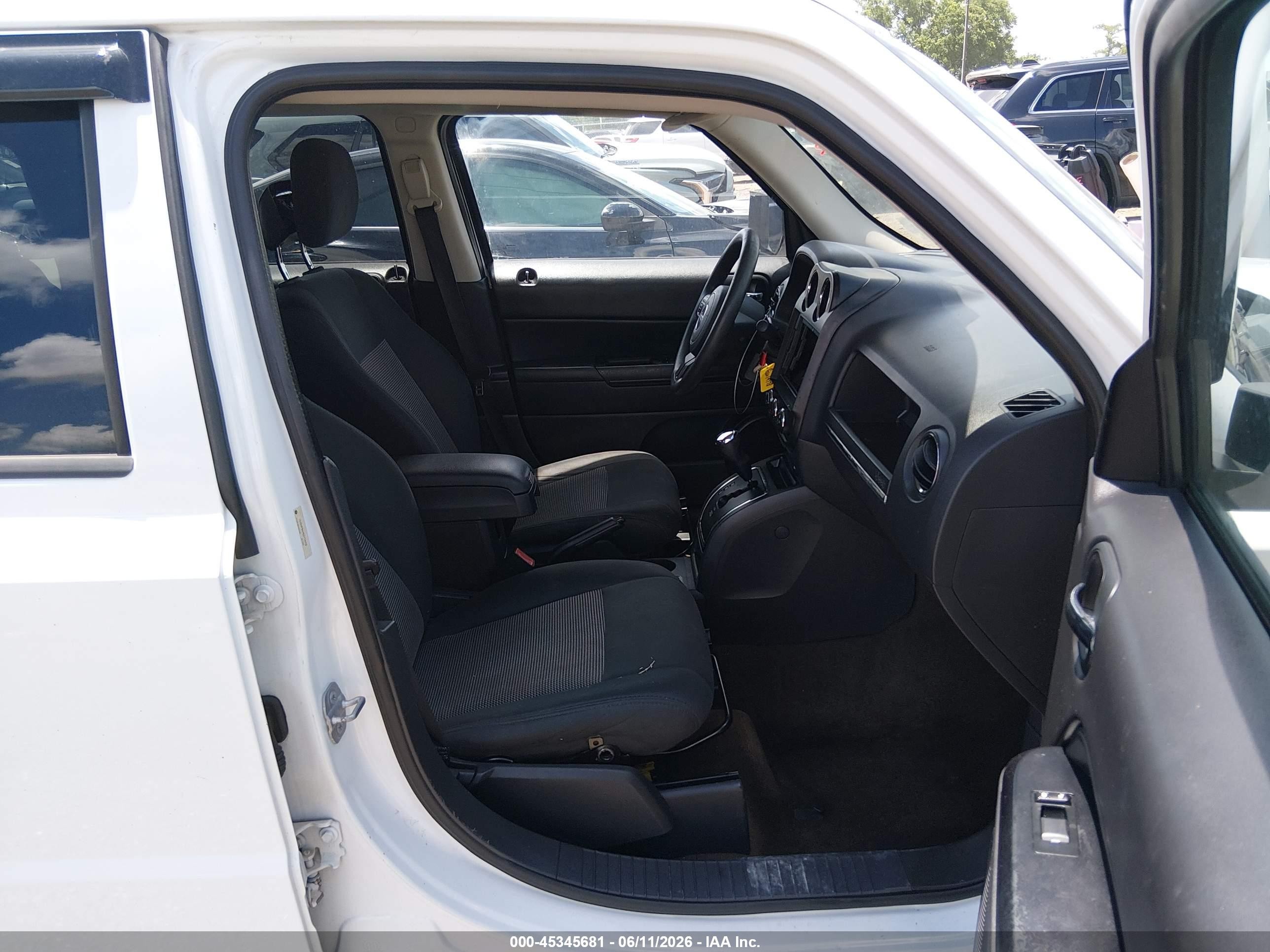 2014 Jeep Patriot Sport White vin: 1C4NJPBA7ED774778