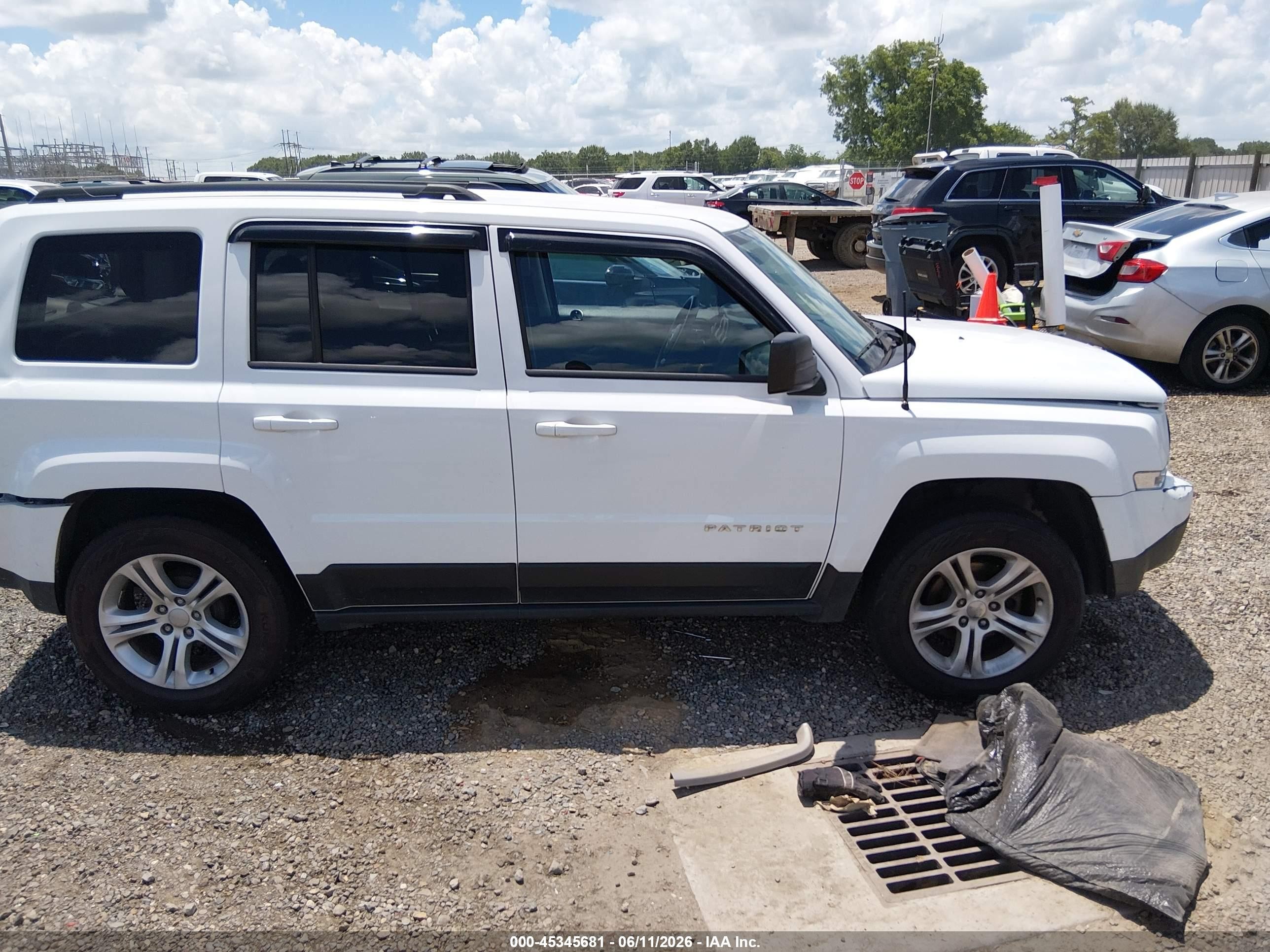 2014 Jeep Patriot Sport White vin: 1C4NJPBA7ED774778