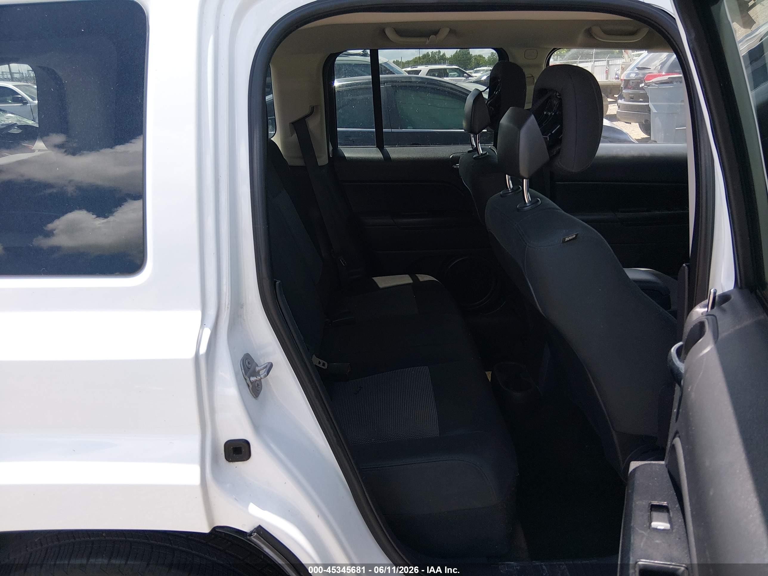 2014 Jeep Patriot Sport White vin: 1C4NJPBA7ED774778