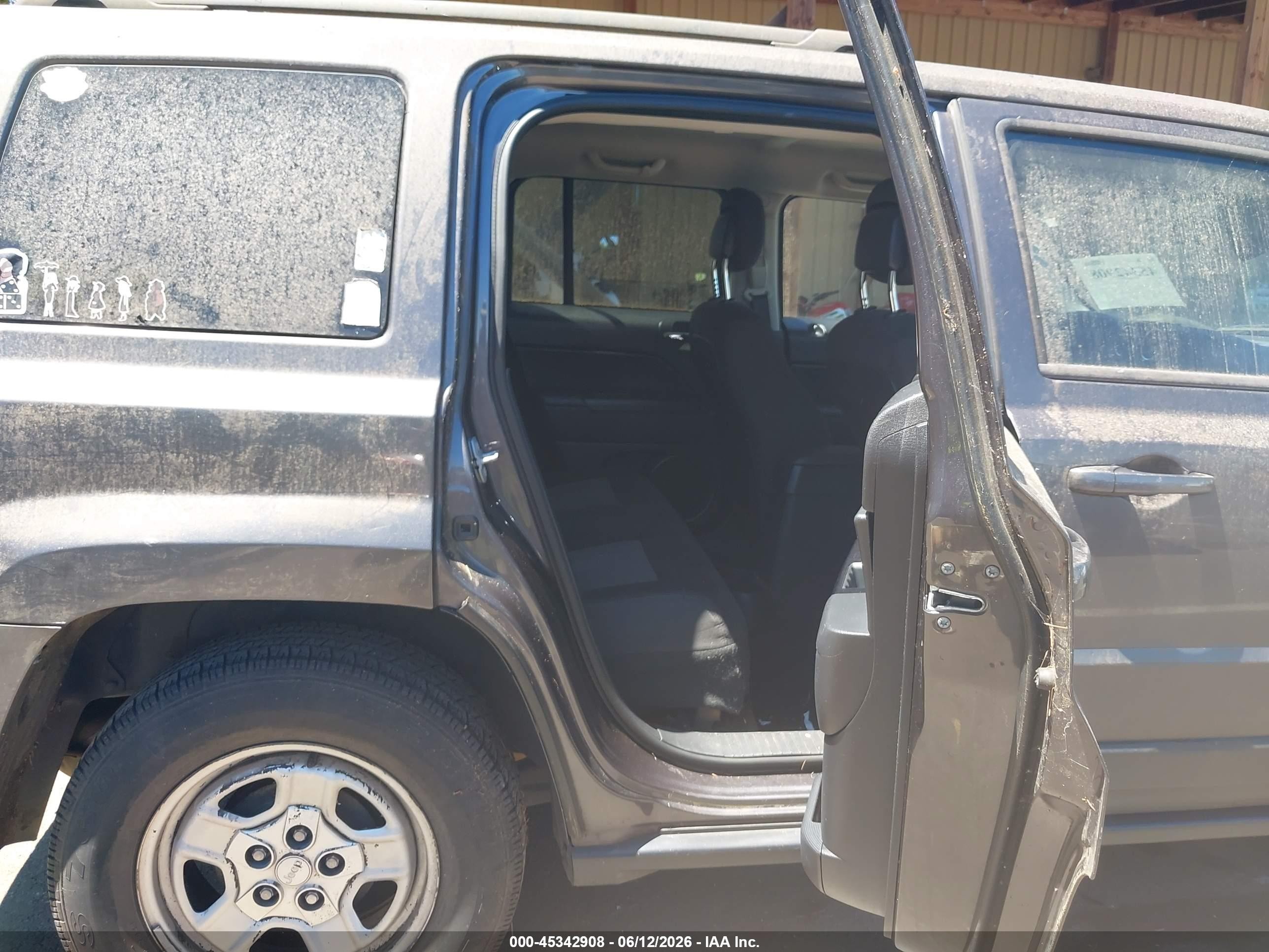 2015 Jeep Patriot Sport Gray vin: 1C4NJPBA7FD285752