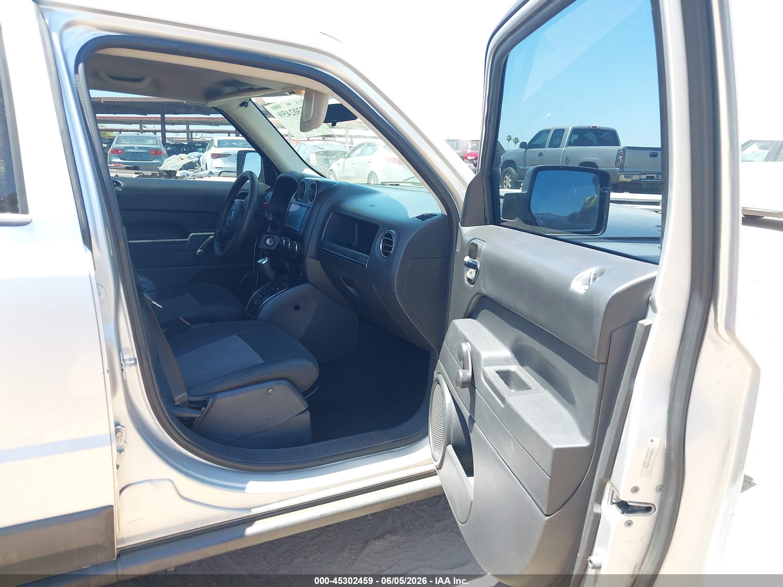 2012 Jeep Patriot Sport Silver vin: 1C4NJPBA8CD626264