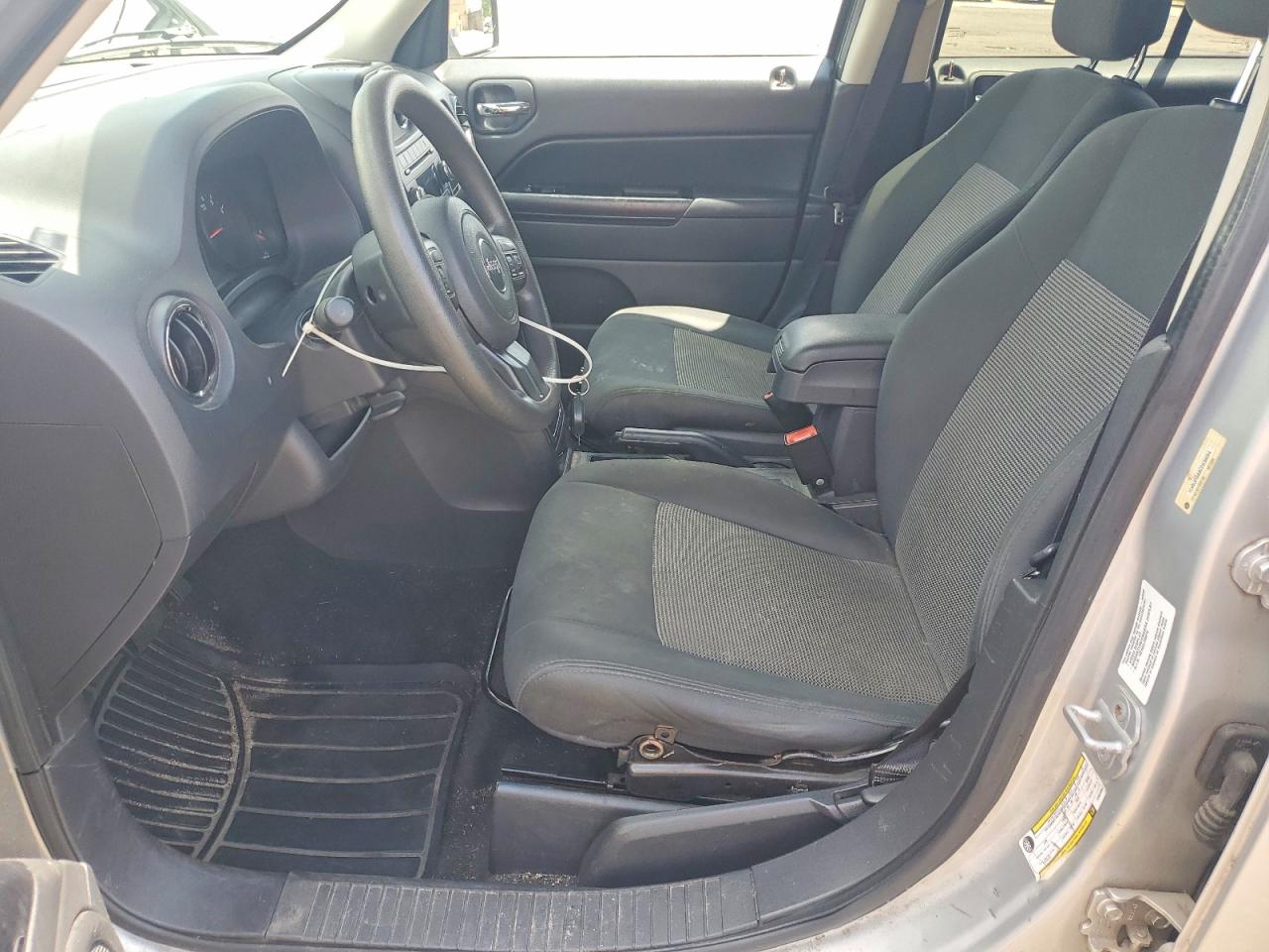 2012 Jeep Patriot Sport Серебряный vin: 1C4NJPBA8CD639094
