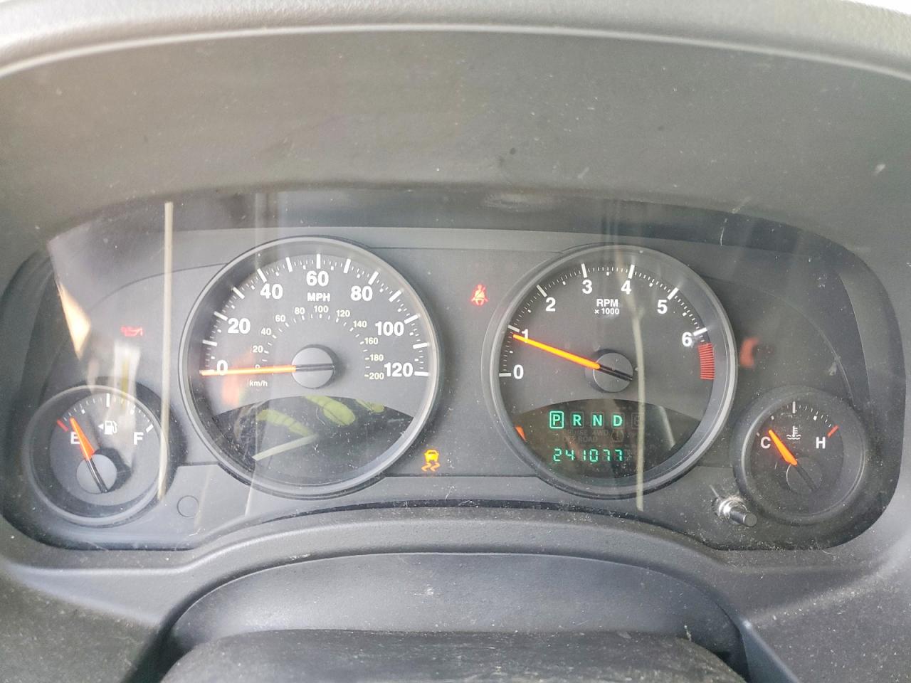 2012 Jeep Patriot Sport Серебряный vin: 1C4NJPBA8CD639094