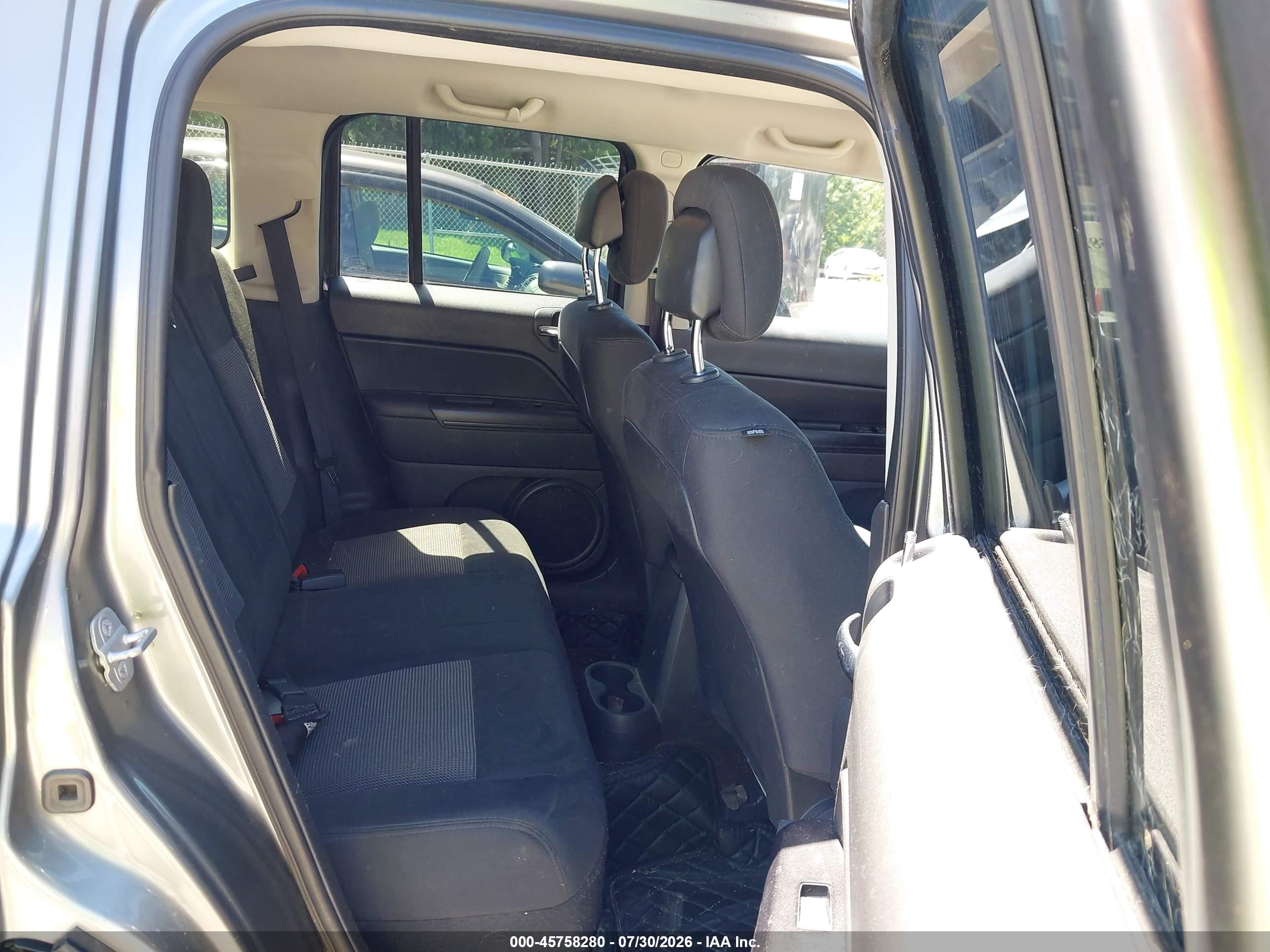 2014 Jeep Patriot Sport Gray vin: 1C4NJPBA8ED552038