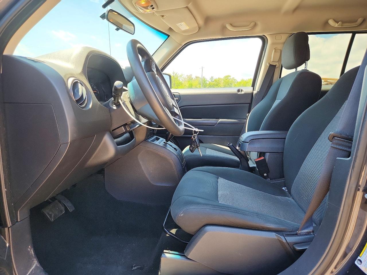 2015 Jeep Patriot Sport Gray vin: 1C4NJPBA8FD185370