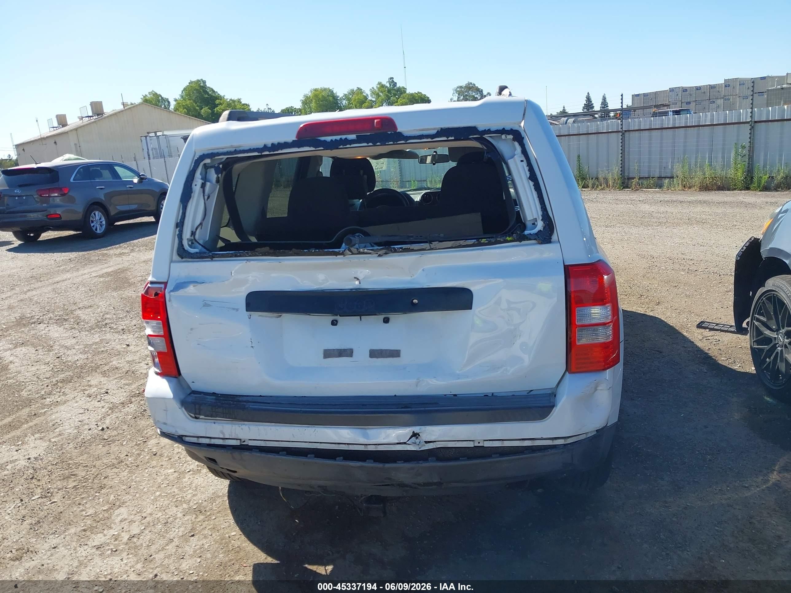 2015 Jeep Patriot Sport White vin: 1C4NJPBA8FD413867