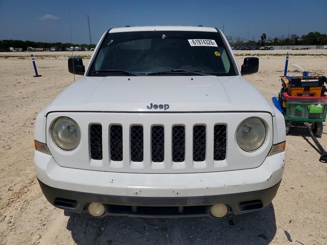 2013 Jeep Patriot Sport White vin: 1C4NJPBA9DD264544