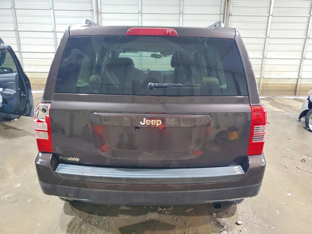2014 Jeep Patriot Sport Brown vin: 1C4NJPBA9ED602641