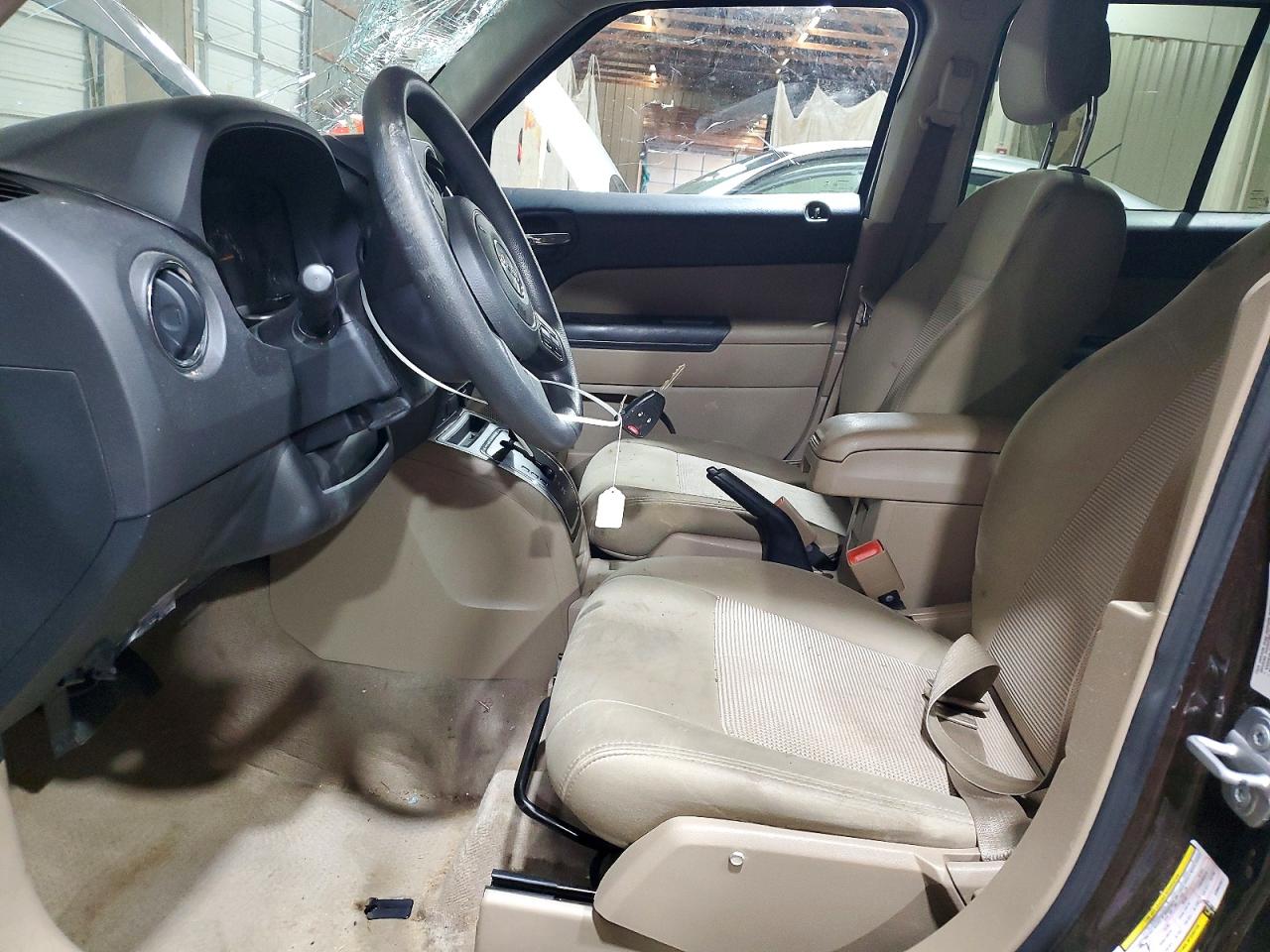 2014 Jeep Patriot Sport Brown vin: 1C4NJPBA9ED602641