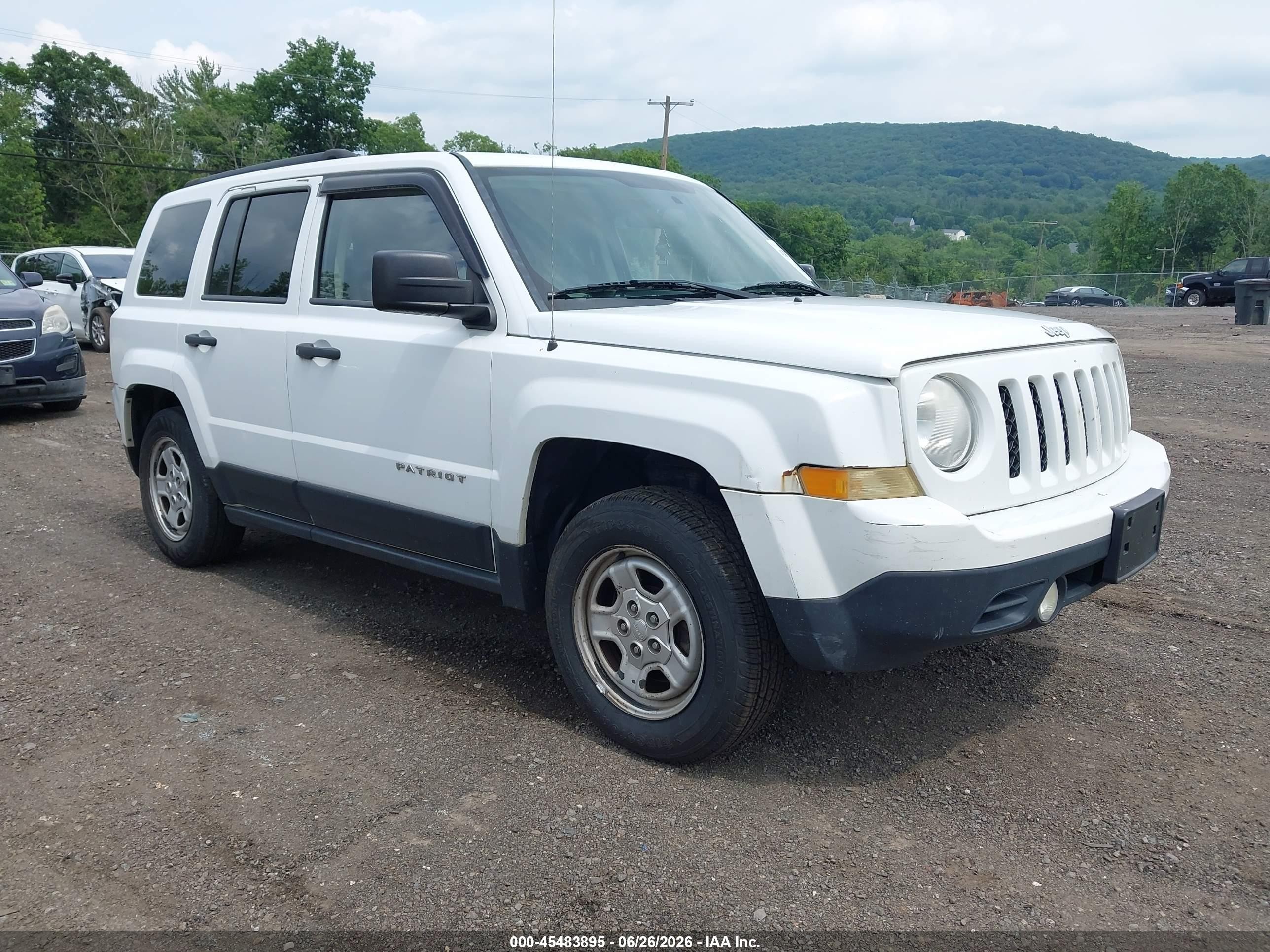 2014 Jeep Patriot Sport White vin: 1C4NJPBA9ED642816