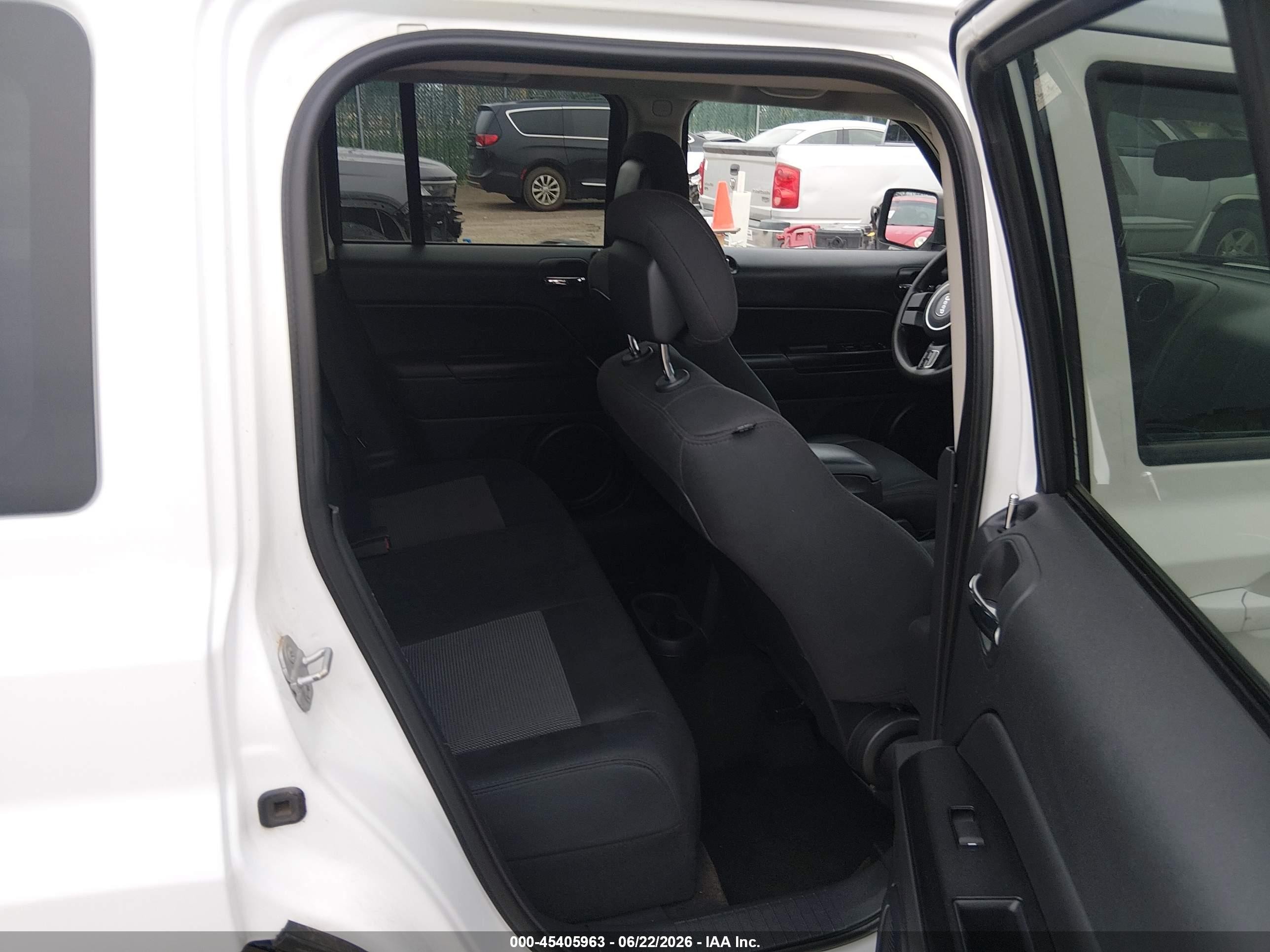 2014 Jeep Patriot Sport White vin: 1C4NJPBA9ED690784