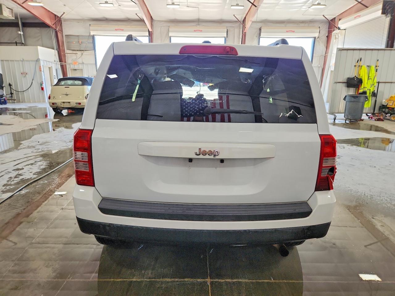 2016 Jeep Patriot Sport White vin: 1C4NJPBA9GD633682