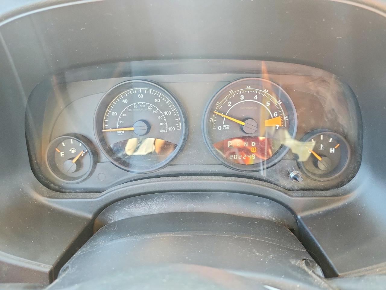 2014 Jeep Patriot Sport Красный vin: 1C4NJPBAXED541509