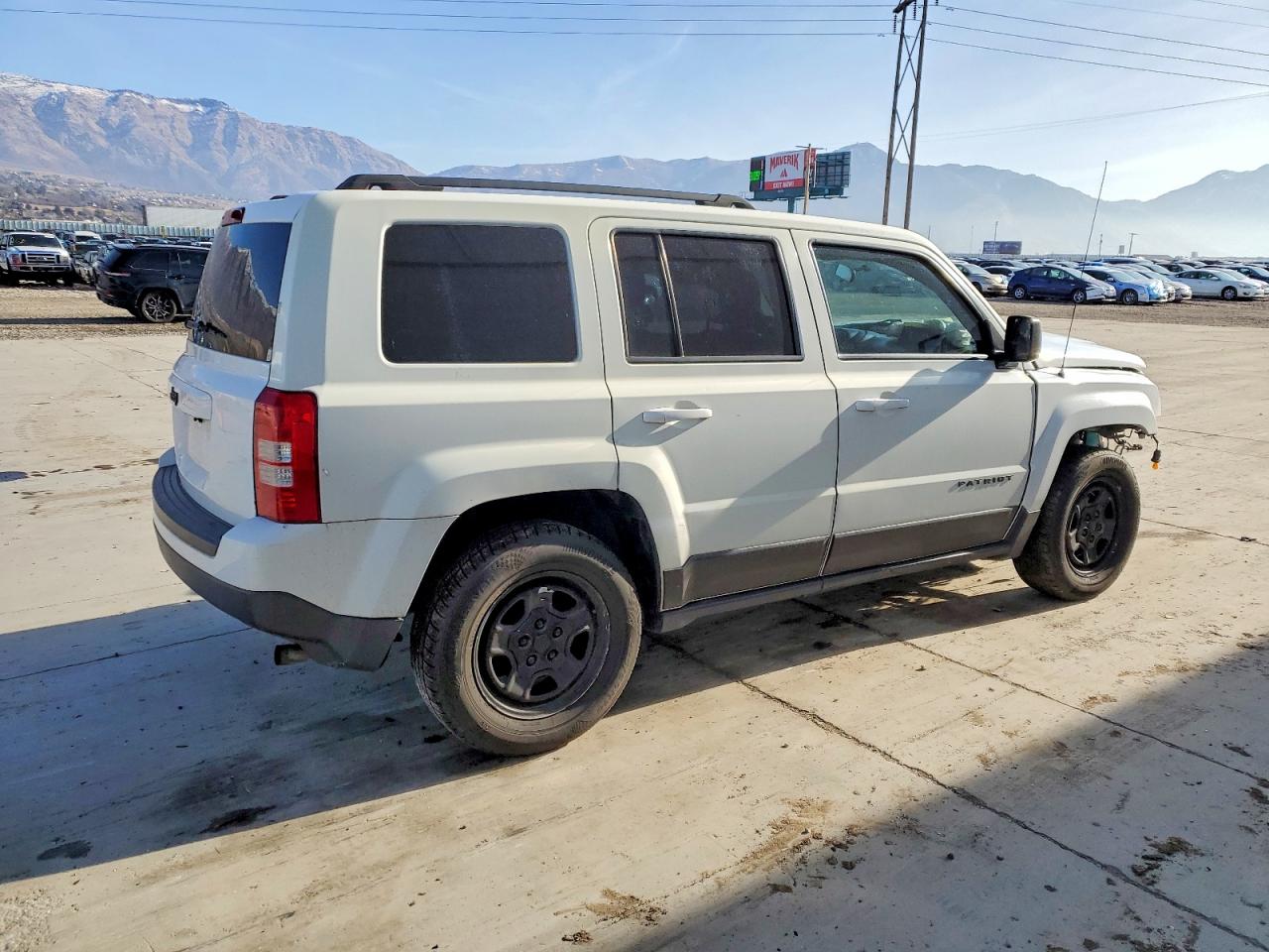2014 Jeep Patriot Sport White vin: 1C4NJPBAXED731598