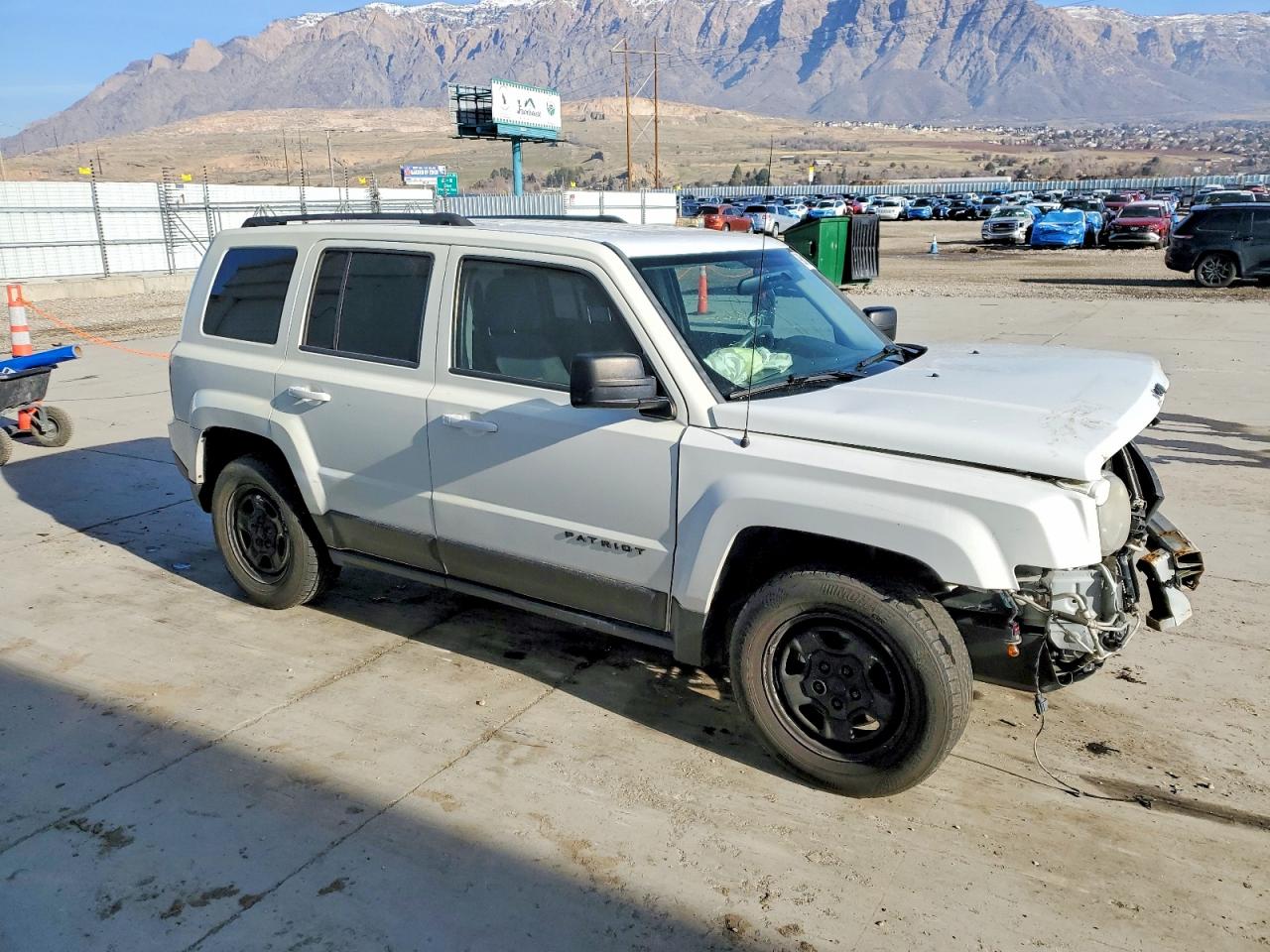 2014 Jeep Patriot Sport White vin: 1C4NJPBAXED731598