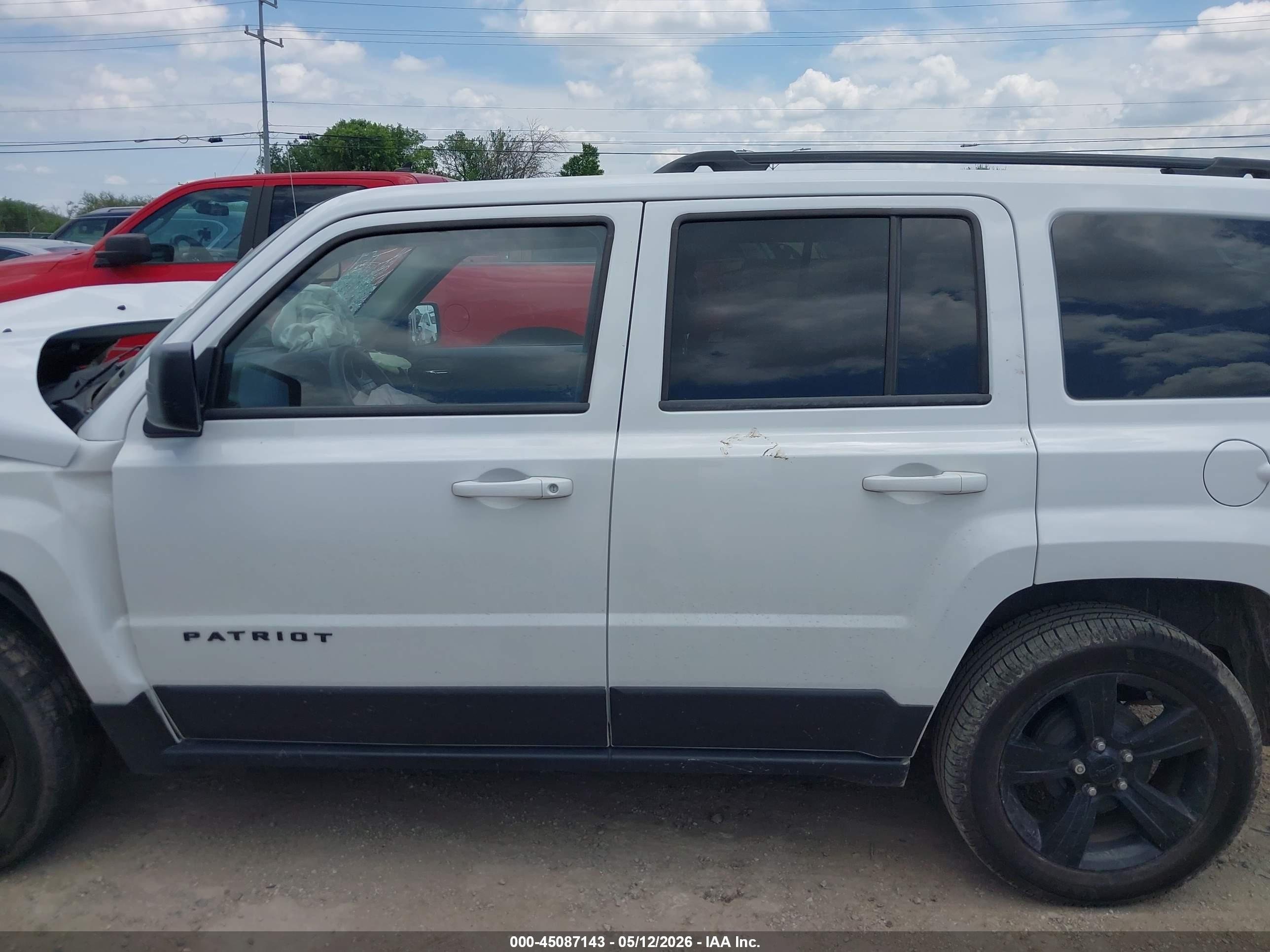 2014 Jeep Patriot Altitude White vin: 1C4NJPBAXED893182