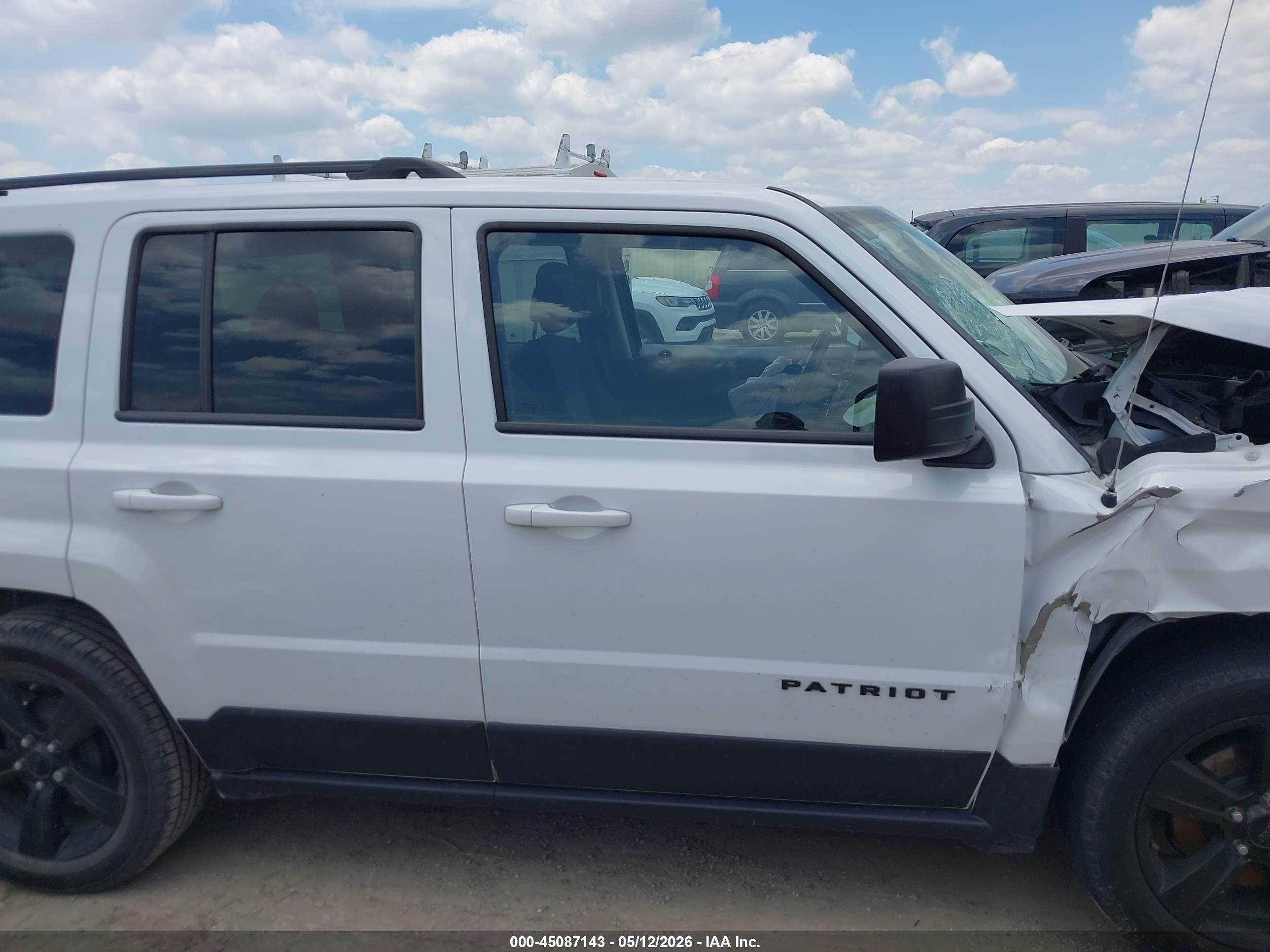 2014 Jeep Patriot Altitude White vin: 1C4NJPBAXED893182