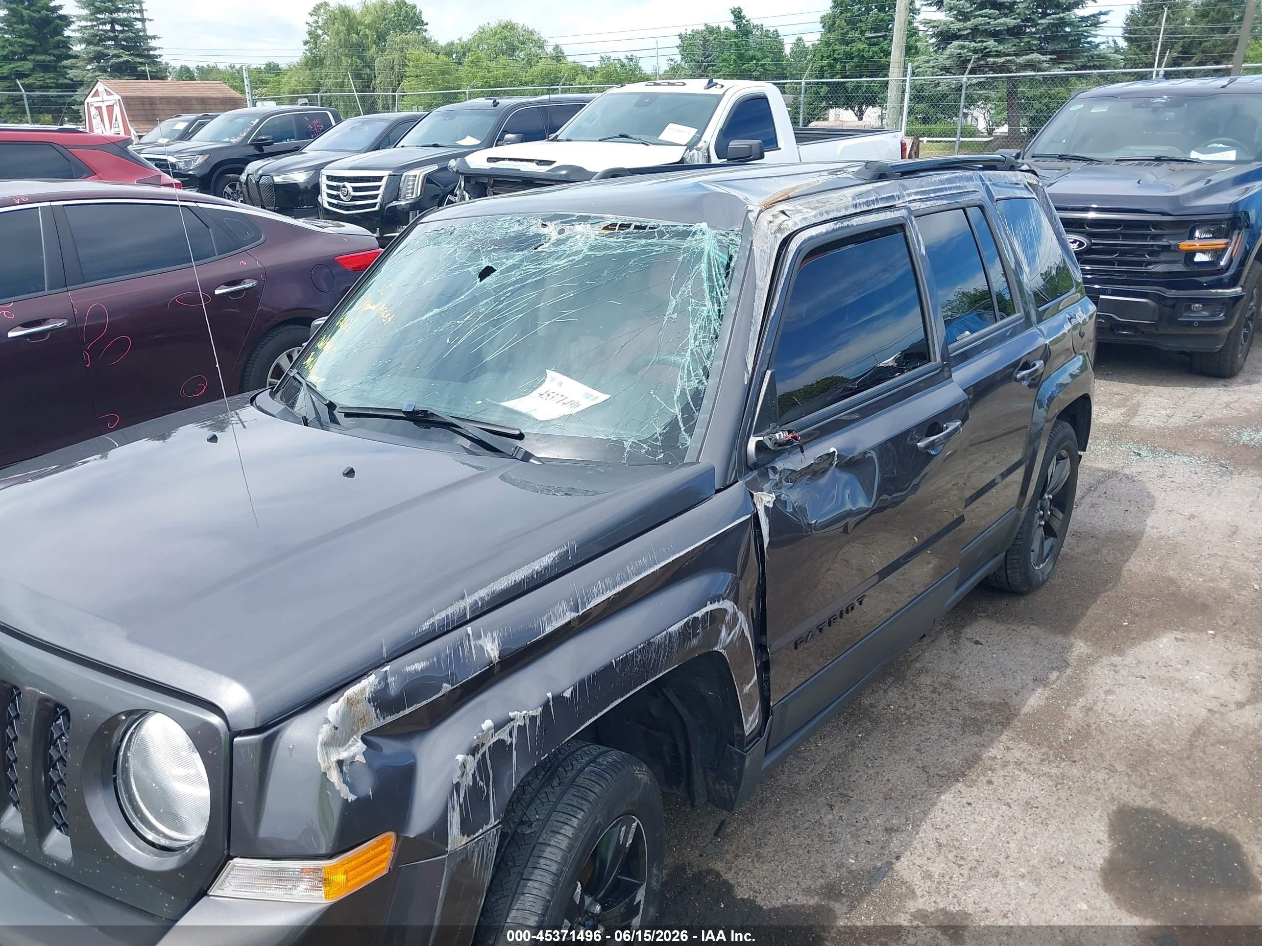 2015 Jeep Patriot Altitude Edition Серый vin: 1C4NJPBAXFD328240