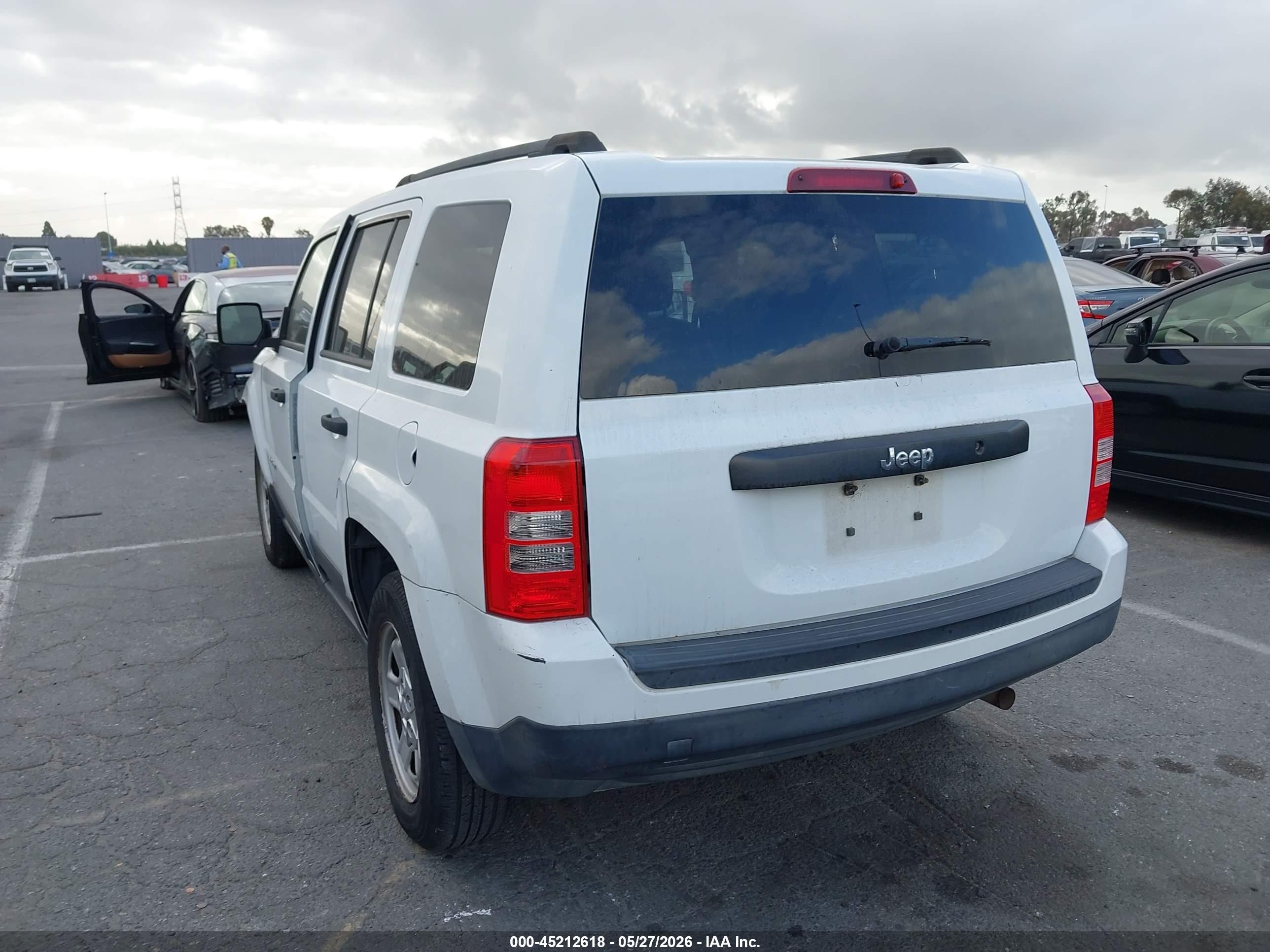 2015 Jeep Patriot Sport White vin: 1C4NJPBAXFD438379