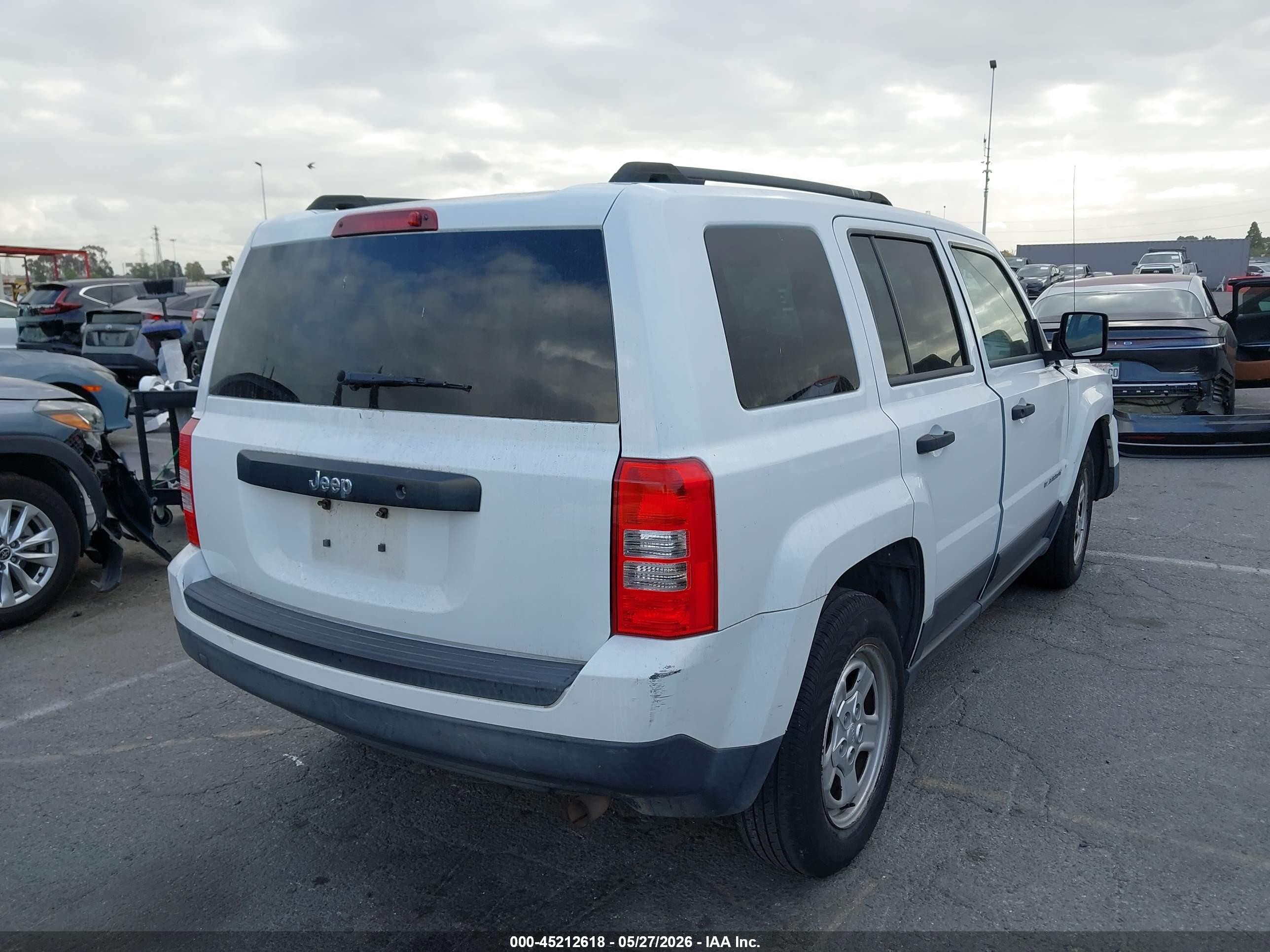 2015 Jeep Patriot Sport White vin: 1C4NJPBAXFD438379