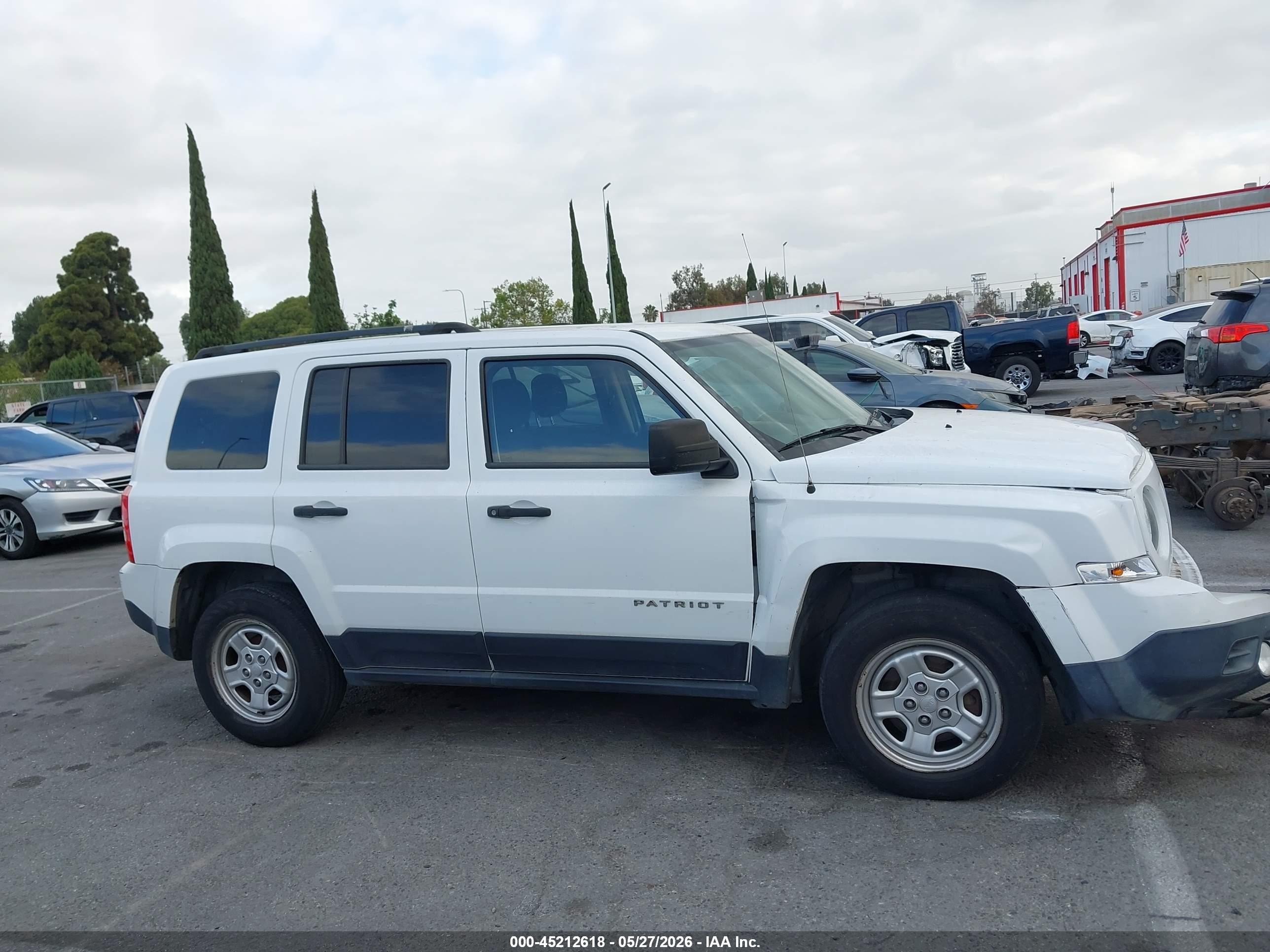 2015 Jeep Patriot Sport White vin: 1C4NJPBAXFD438379