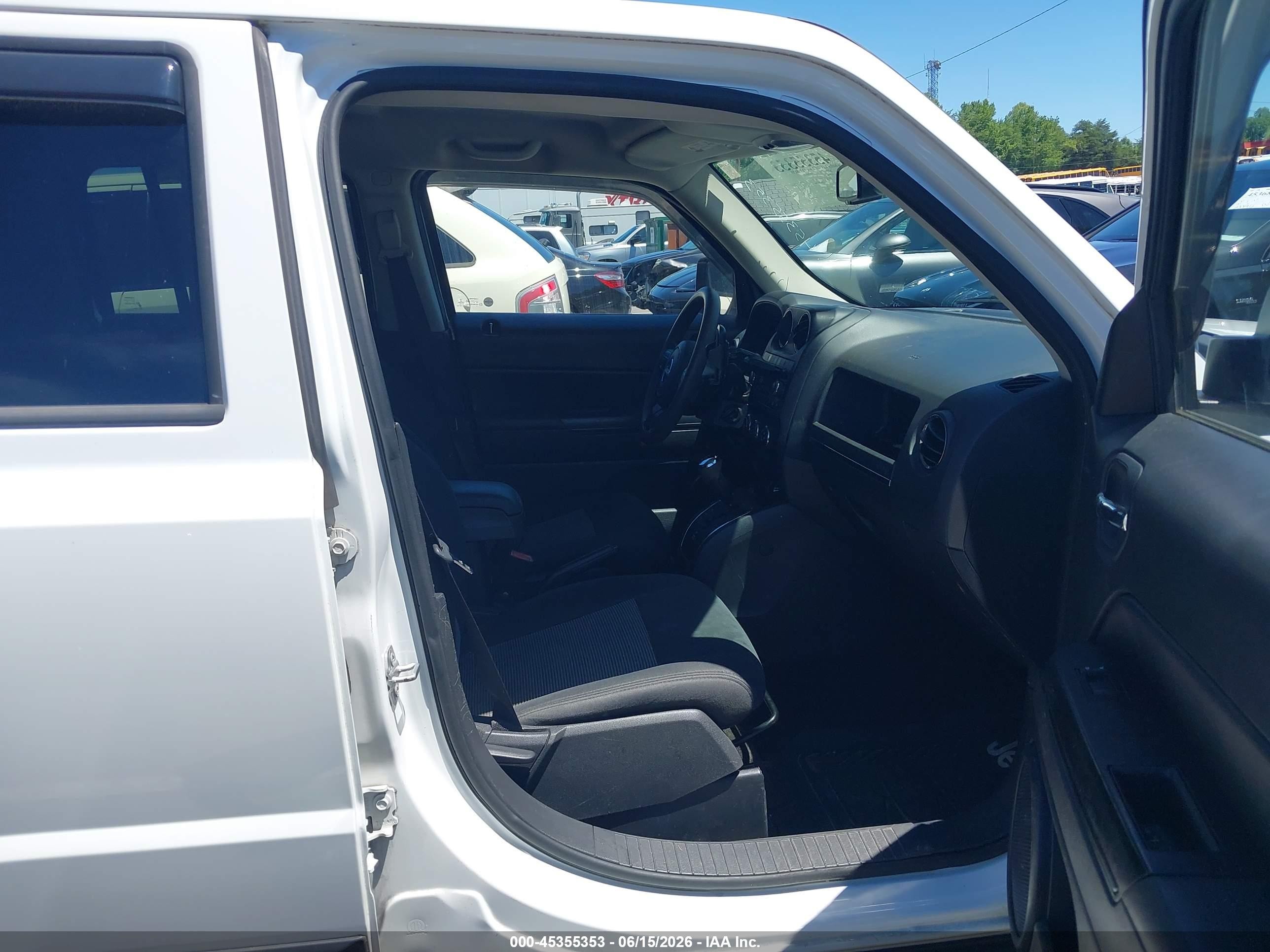2015 Jeep Patriot Altitude Edition White vin: 1C4NJPBAXFD439354