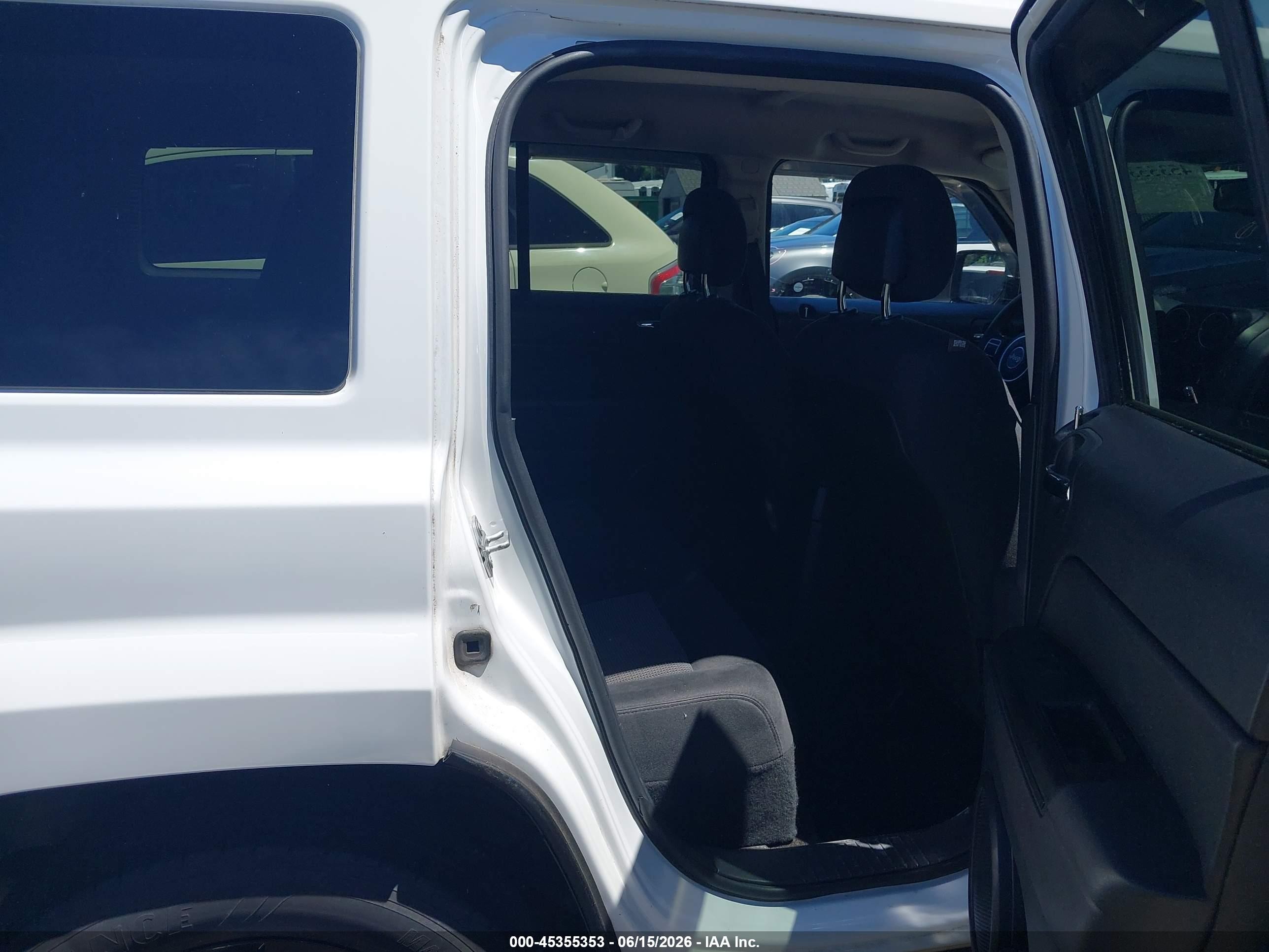 2015 Jeep Patriot Altitude Edition White vin: 1C4NJPBAXFD439354