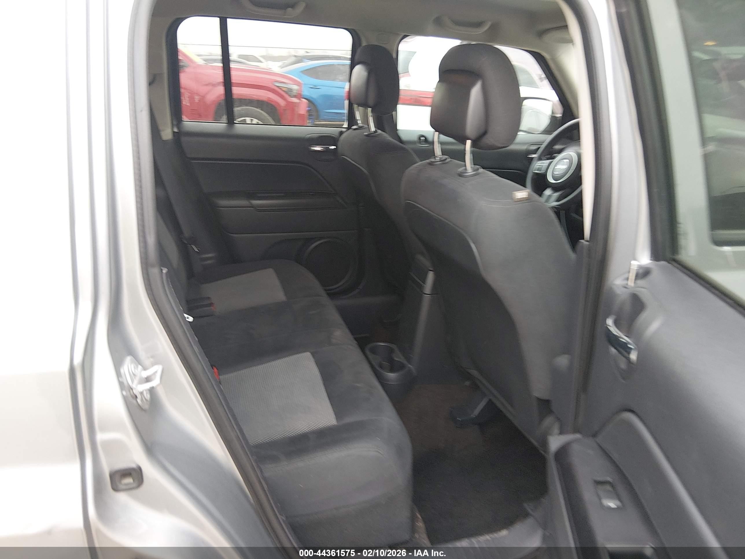 2015 Jeep Patriot Sport Серебряный vin: 1C4NJPBB1FD115962