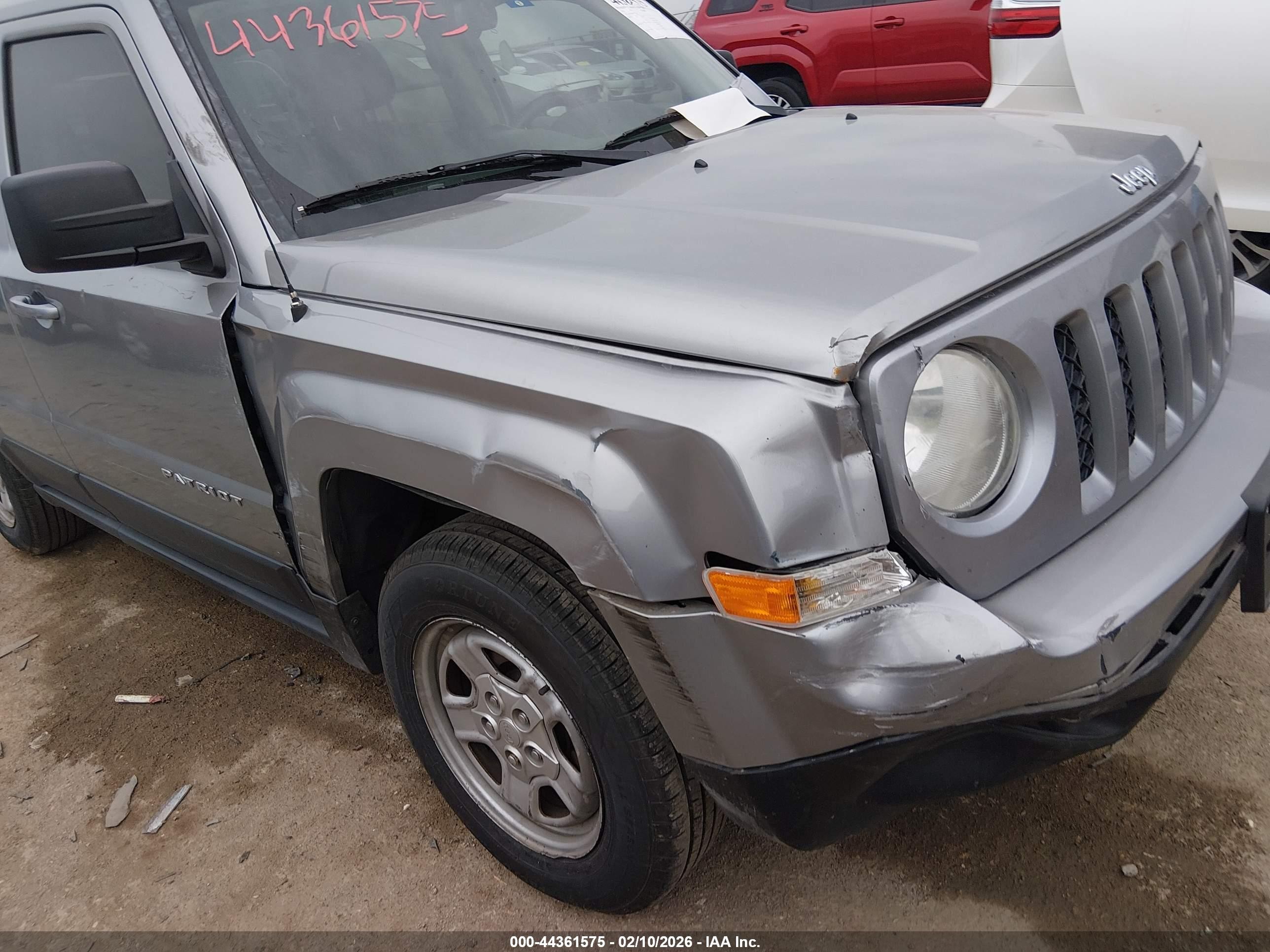 2015 Jeep Patriot Sport Серебряный vin: 1C4NJPBB1FD115962