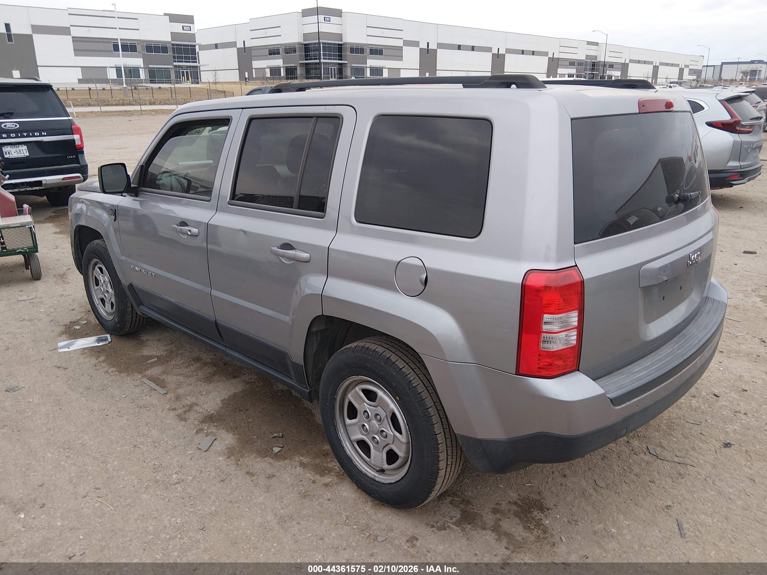 2015 Jeep Patriot Sport Серебряный vin: 1C4NJPBB1FD115962