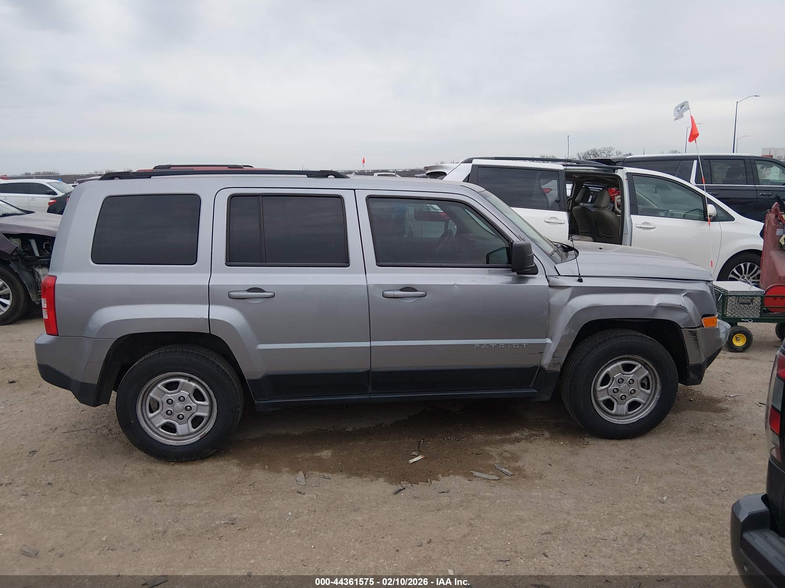 2015 Jeep Patriot Sport Серебряный vin: 1C4NJPBB1FD115962