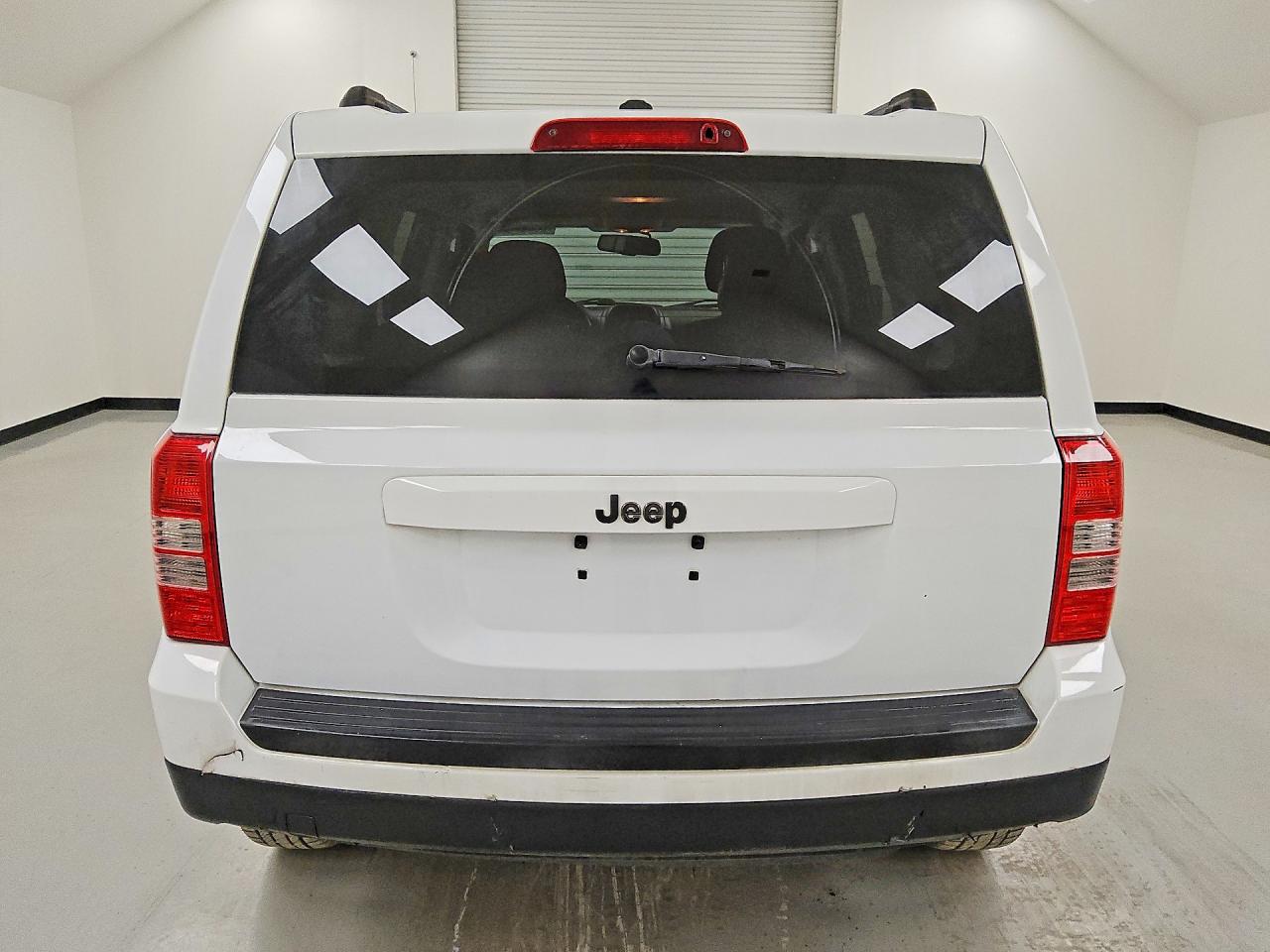 2015 Jeep Patriot Sport White vin: 1C4NJPBB1FD264405