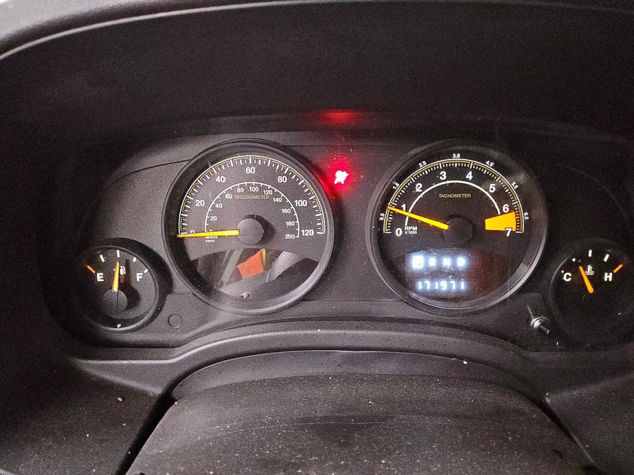 2015 Jeep Patriot Sport White vin: 1C4NJPBB1FD264405