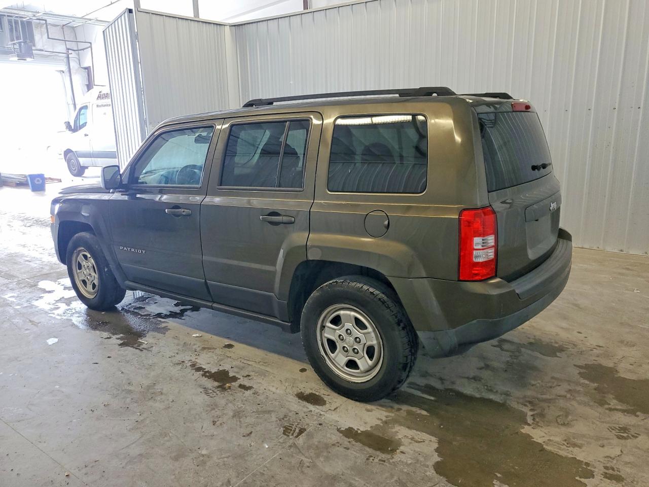 2015 Jeep Partroit Green vin: 1C4NJPBB3FD414093