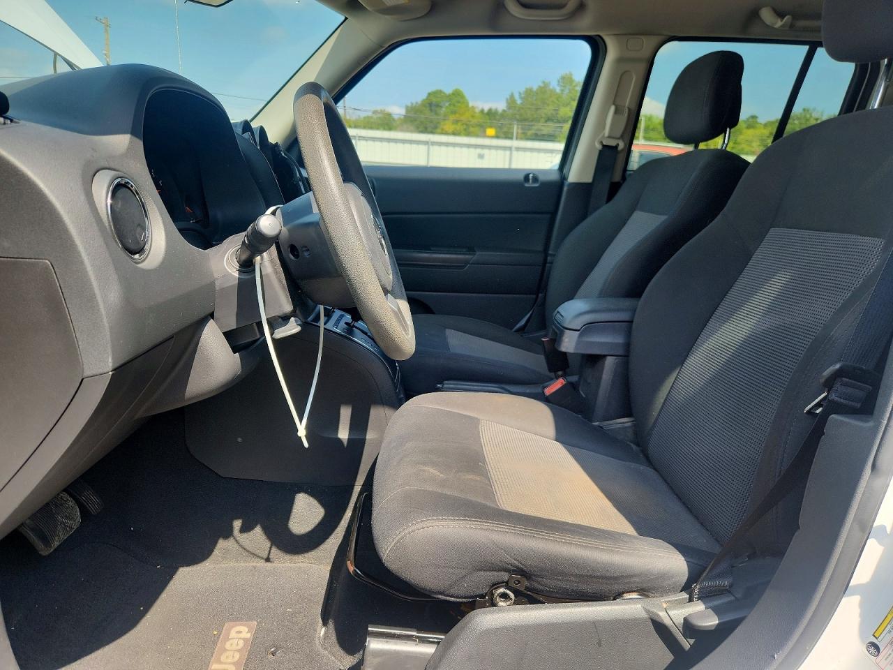 2012 Jeep Patriot Sport White vin: 1C4NJPBB4CD612113