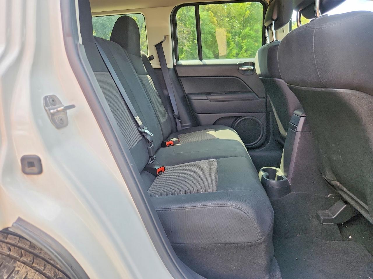 2012 Jeep Patriot Sport White vin: 1C4NJPBB4CD612113