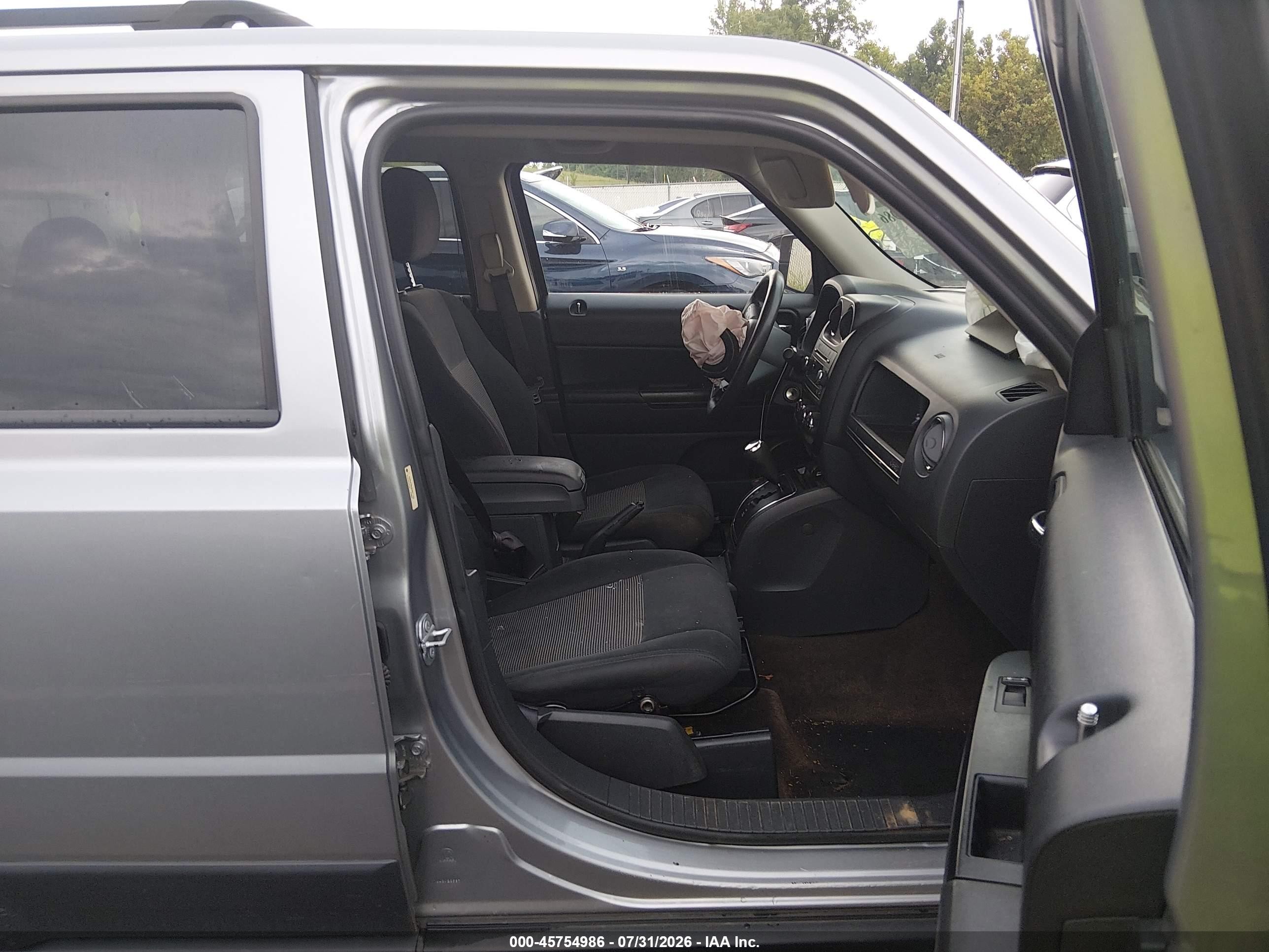2014 Jeep Patriot Sport Серебряный vin: 1C4NJPBB4ED911703