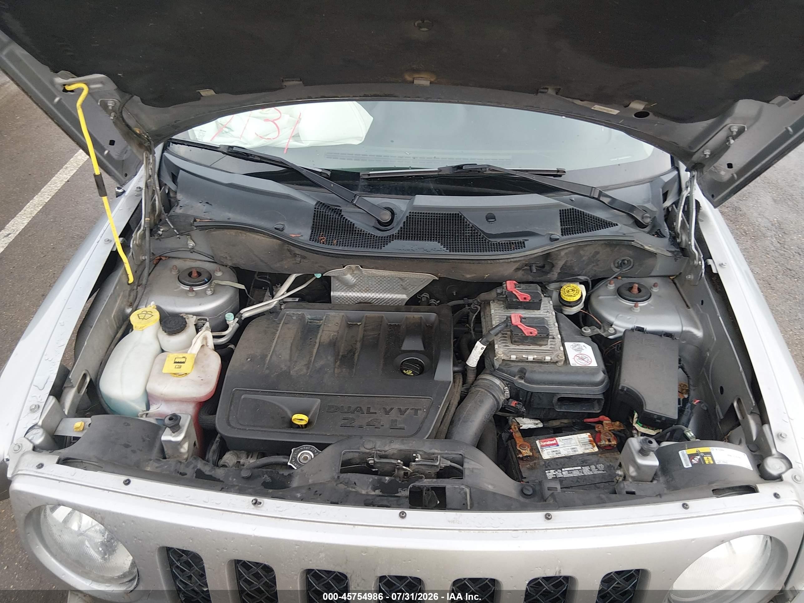 2014 Jeep Patriot Sport Серебряный vin: 1C4NJPBB4ED911703