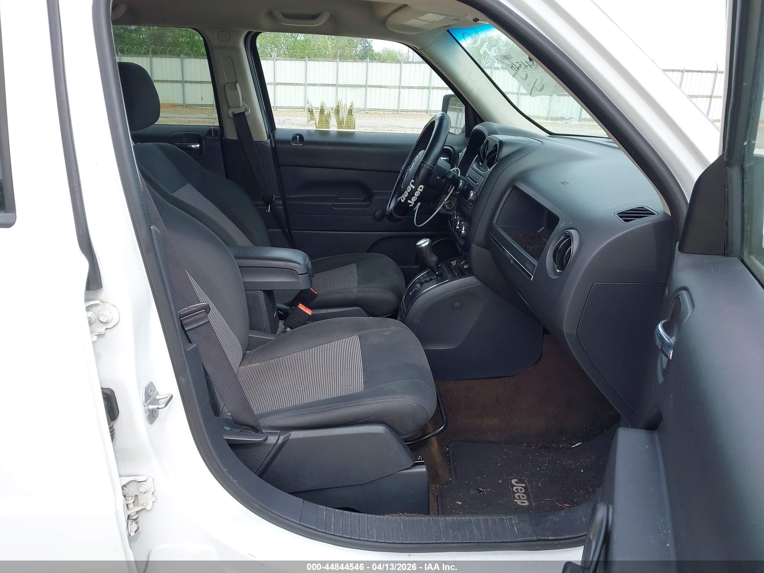 2015 Jeep Patriot Sport White vin: 1C4NJPBB4FD342997