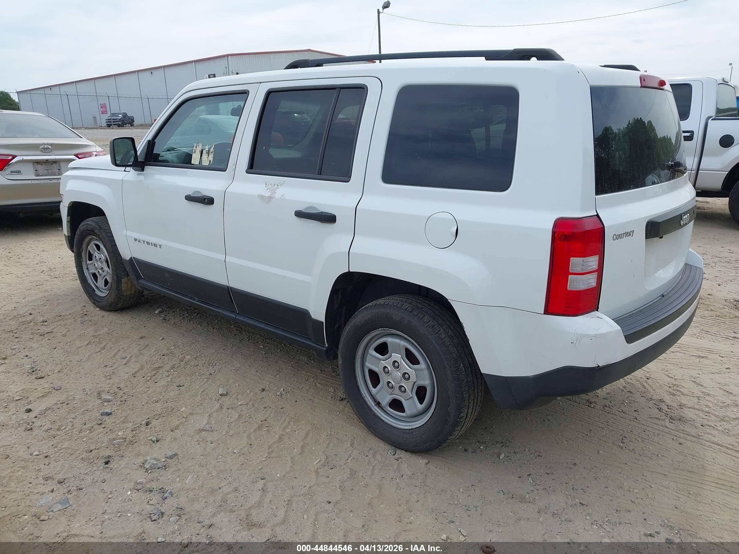 2015 Jeep Patriot Sport White vin: 1C4NJPBB4FD342997