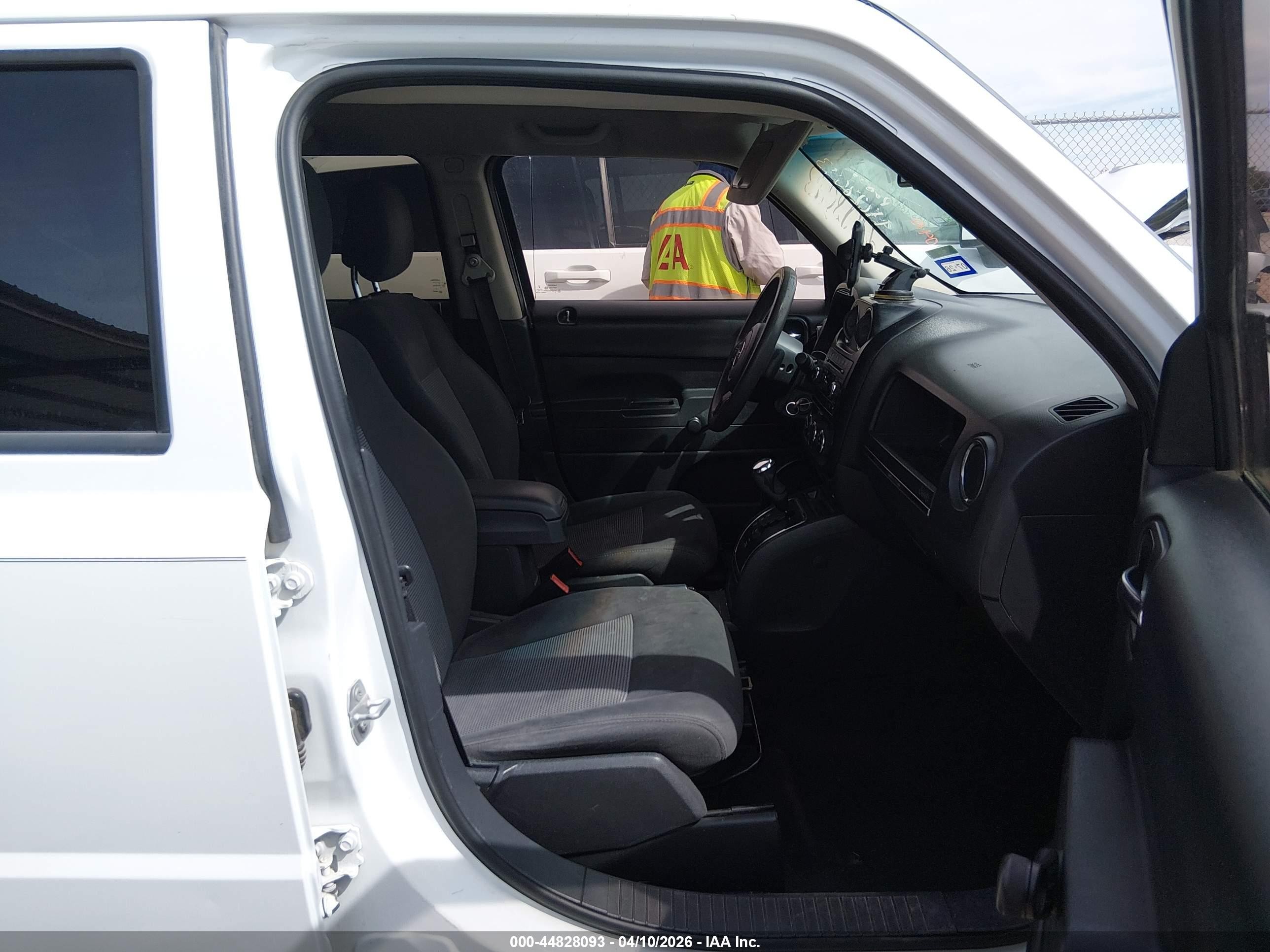 2015 Jeep Patriot Sport White vin: 1C4NJPBB4FD361677