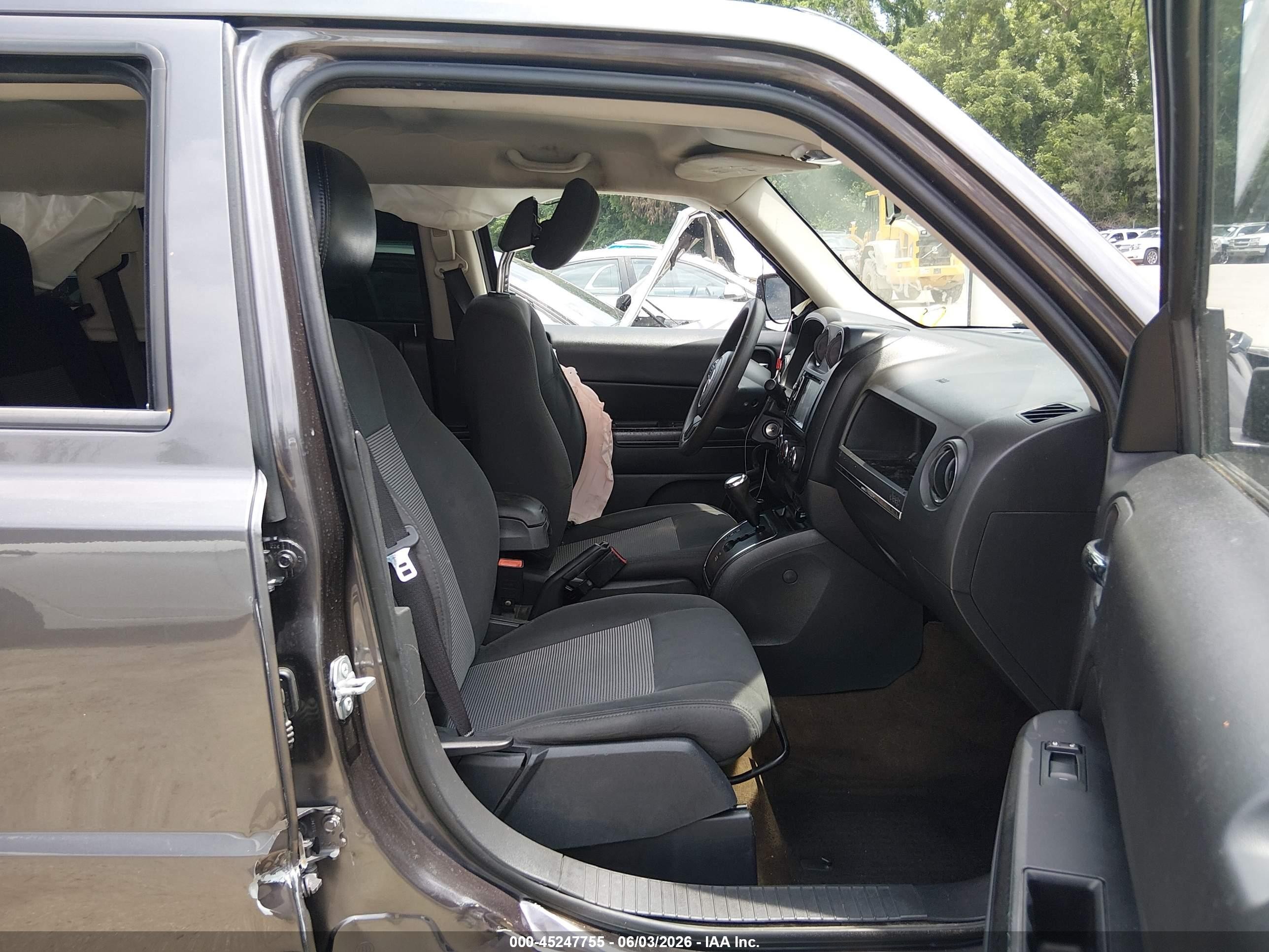2015 Jeep Patriot Sport Gray vin: 1C4NJPBB4FD386949