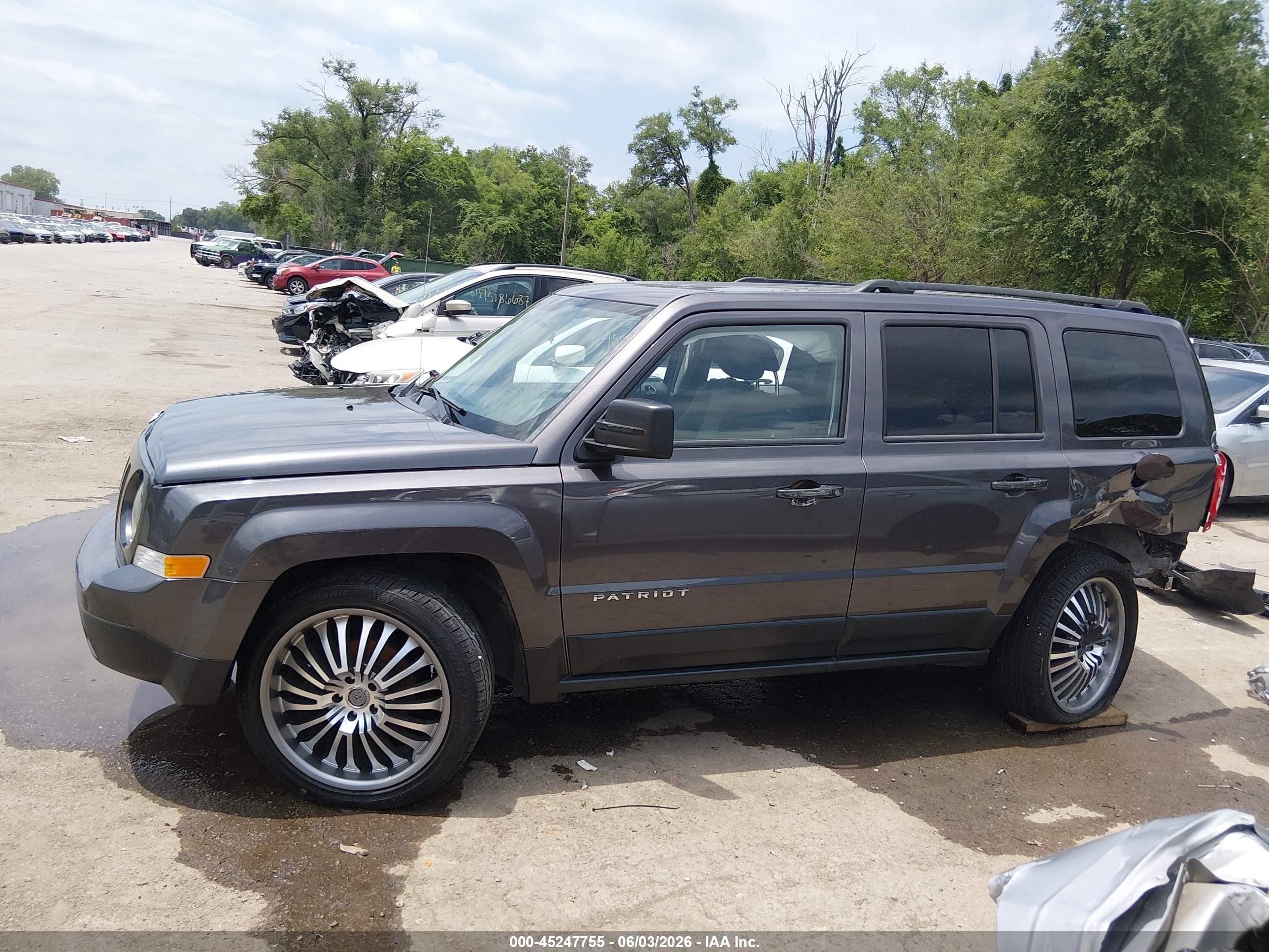 2015 Jeep Patriot Sport Gray vin: 1C4NJPBB4FD386949