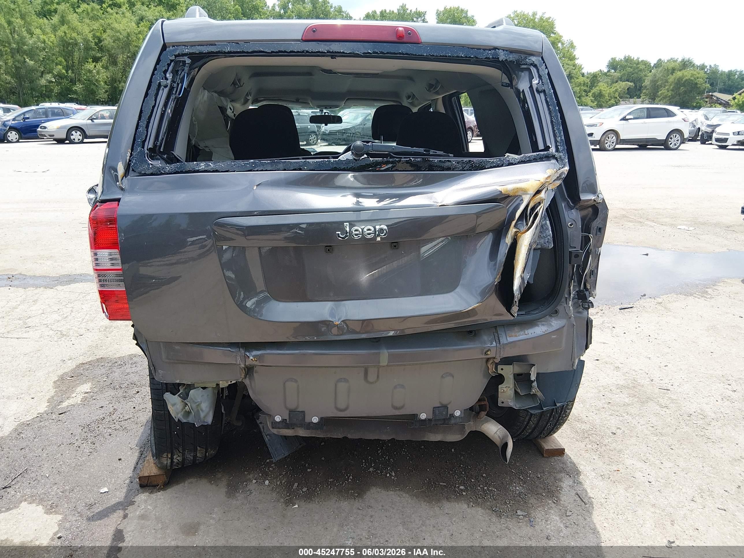 2015 Jeep Patriot Sport Gray vin: 1C4NJPBB4FD386949