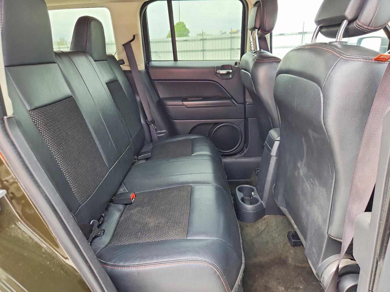 2016 Jeep Patriot Sport Green vin: 1C4NJPBB4GD754743