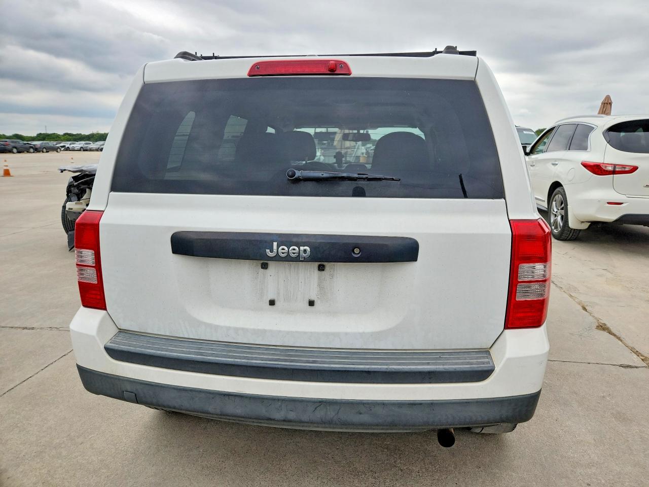 2016 Jeep Patriot Sport White vin: 1C4NJPBB5GD777450