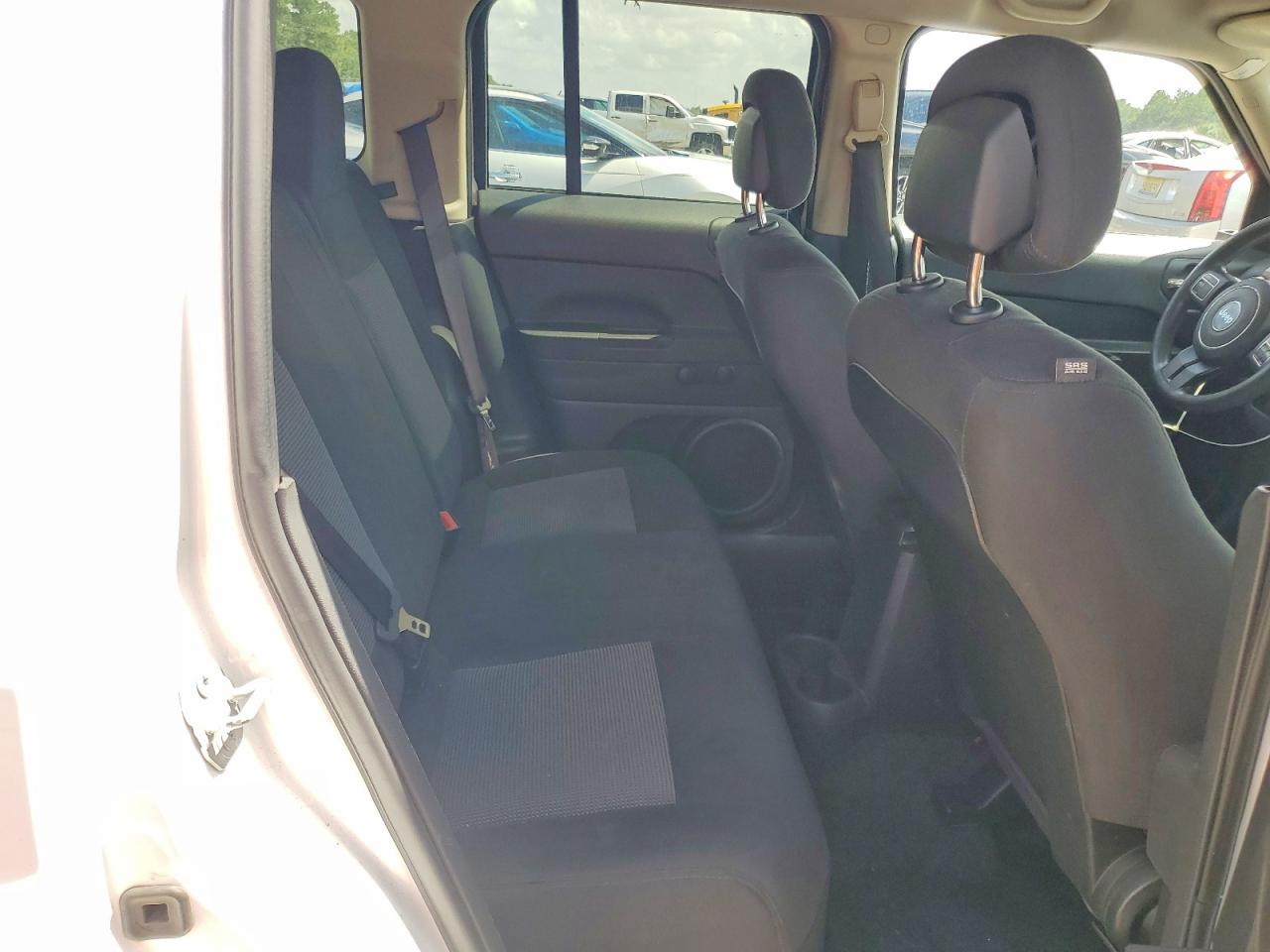 2016 Jeep Patriot Sport White vin: 1C4NJPBB7GD760276
