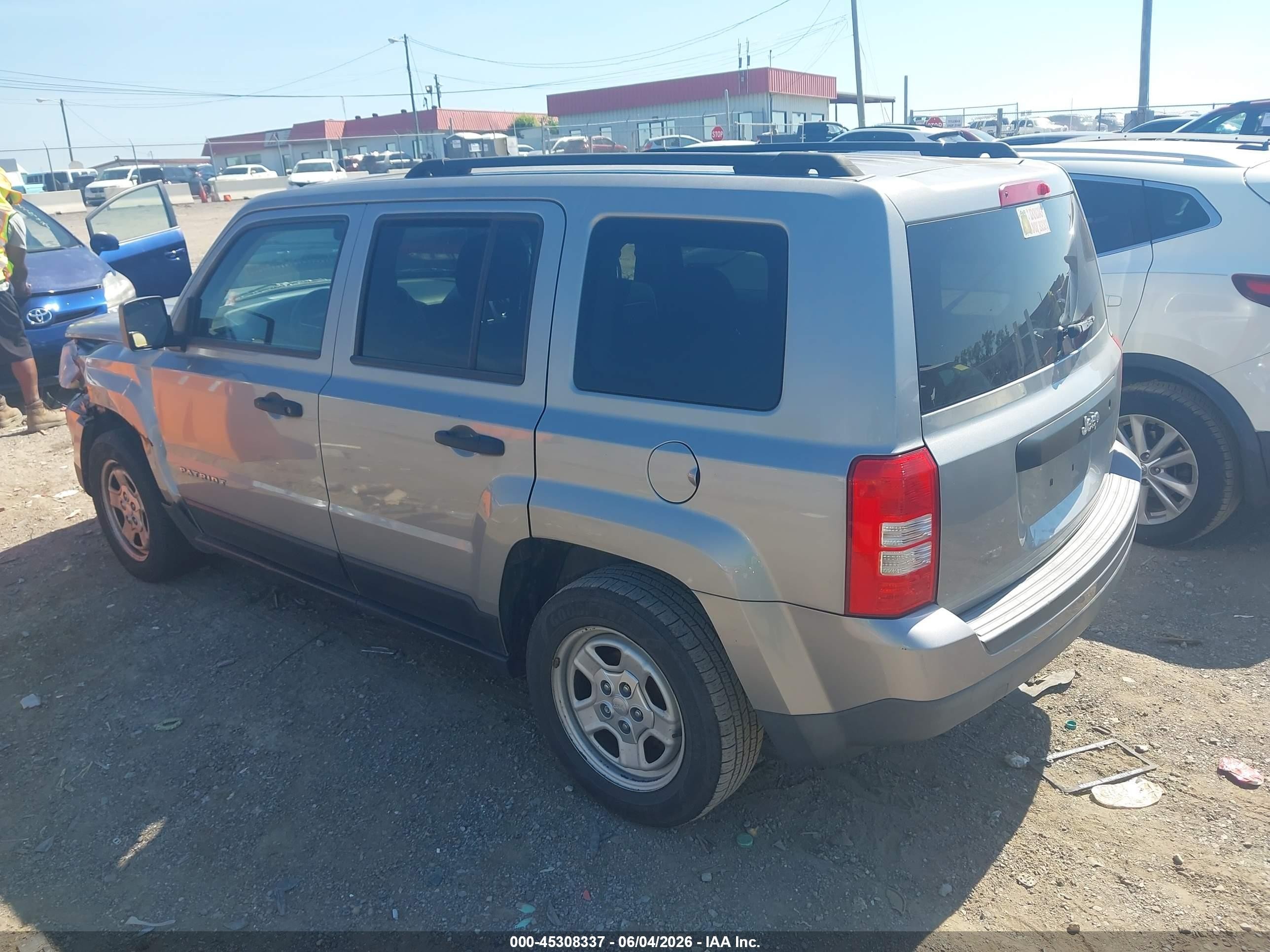 2014 Jeep Patriot Sport Серебряный vin: 1C4NJPBB8ED789475