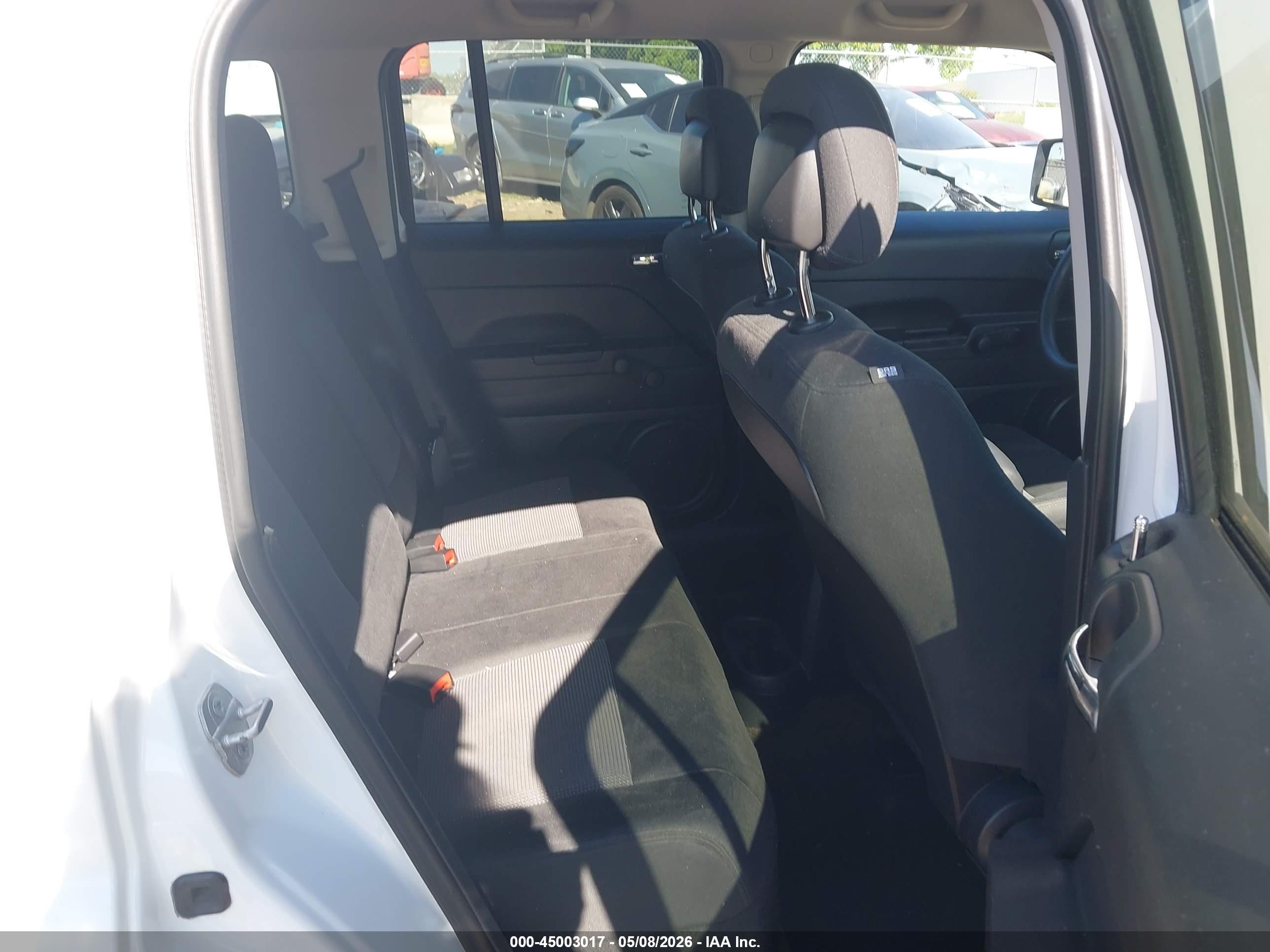 2015 Jeep Patriot Sport Silver vin: 1C4NJPBB8FD236049