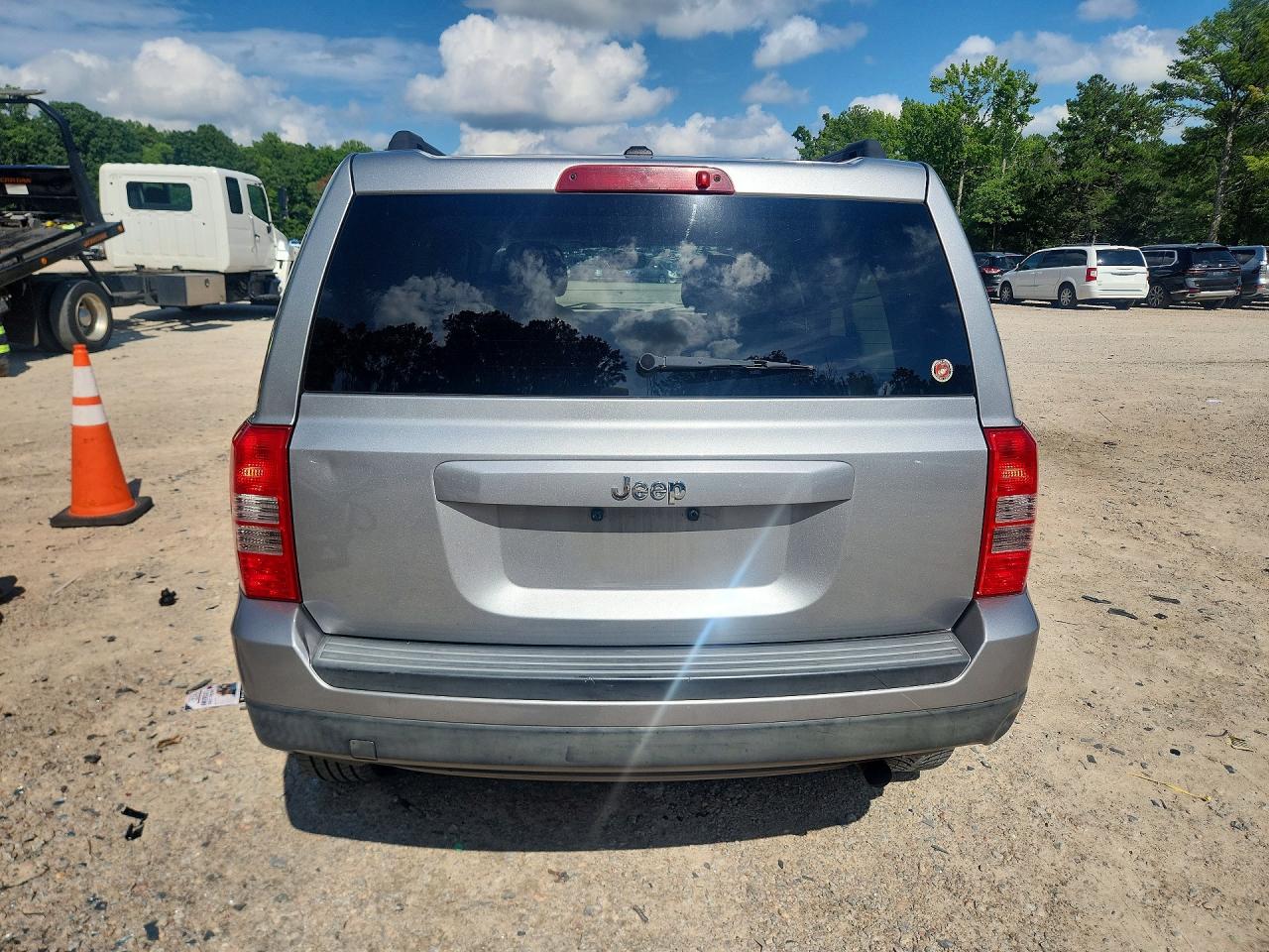 2015 Jeep Patriot Sport Silver vin: 1C4NJPBB9FD107348